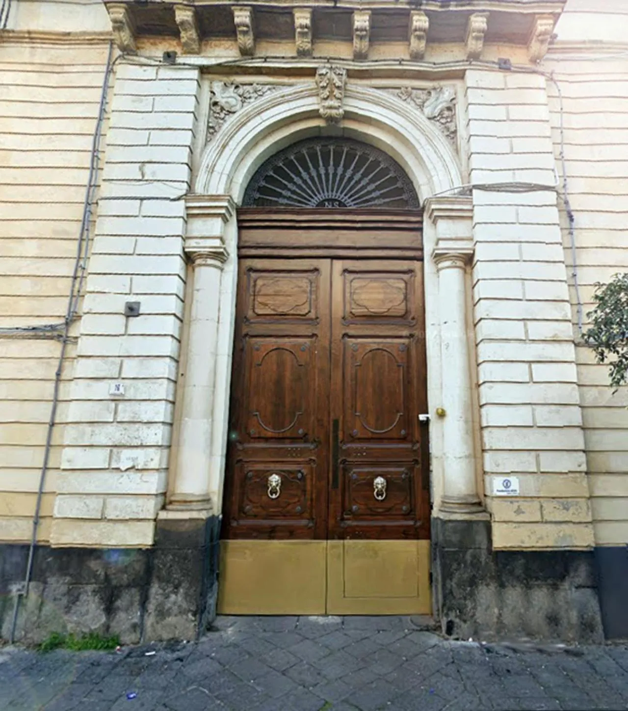 Facade/entrance in AG HOME ADRAGNA