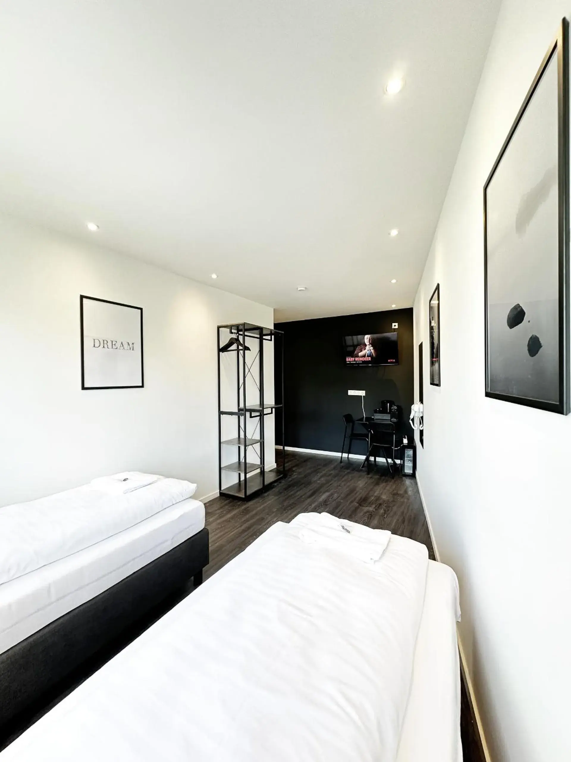 Twin Room with Shared Bathroom in BLK Hostel Twin Room with Shared Bathroom in BLK Hostel