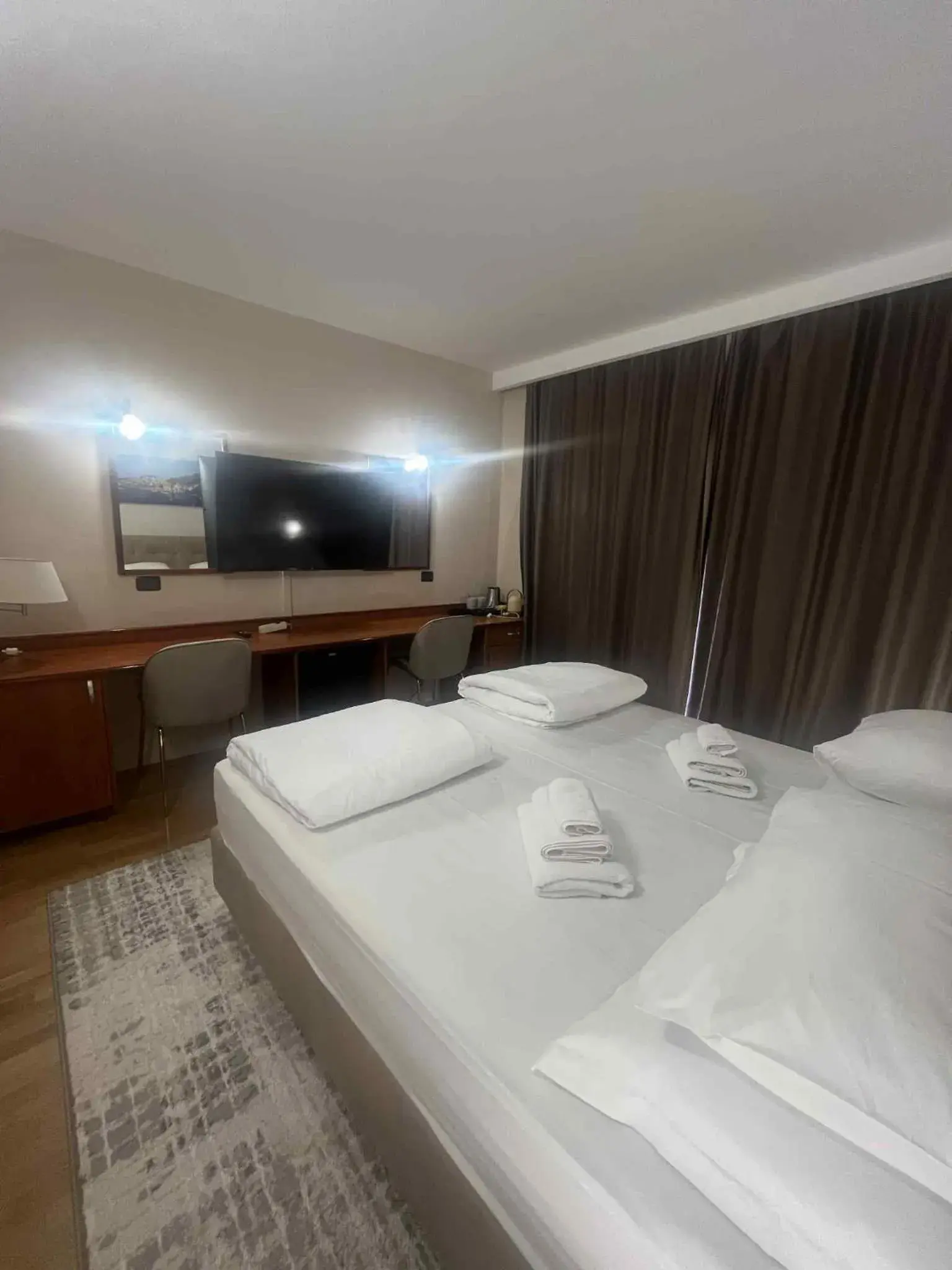 Double or Twin Room with Side Sea View in Dela Double or Twin Room with Side Sea View in Dela
