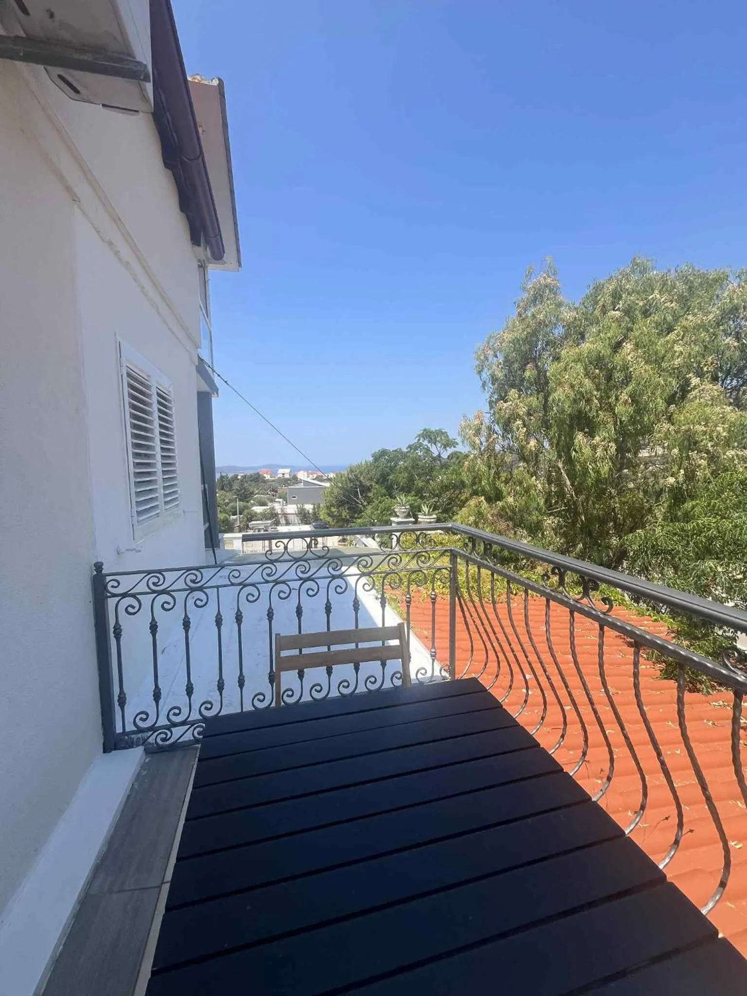 View (from property/room) in Dela