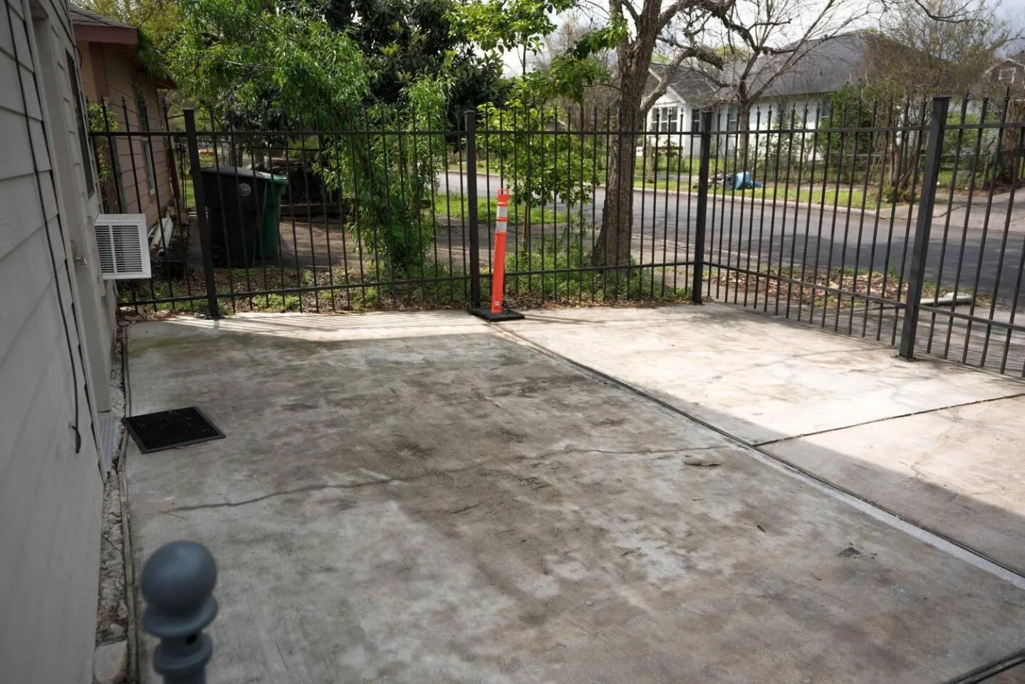 East Downtown Micro-luxe Container Living Pod #9