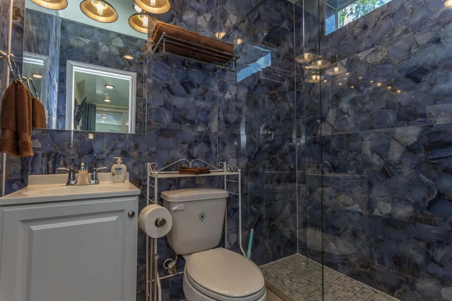 East Downtown Micro-luxe Container Living Pod #10