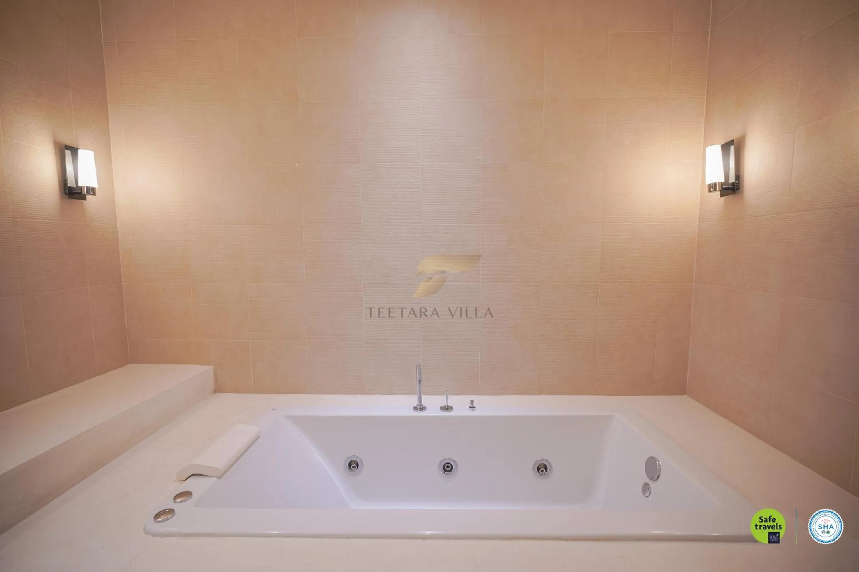 Hot Tub in Teetara Villa Patong