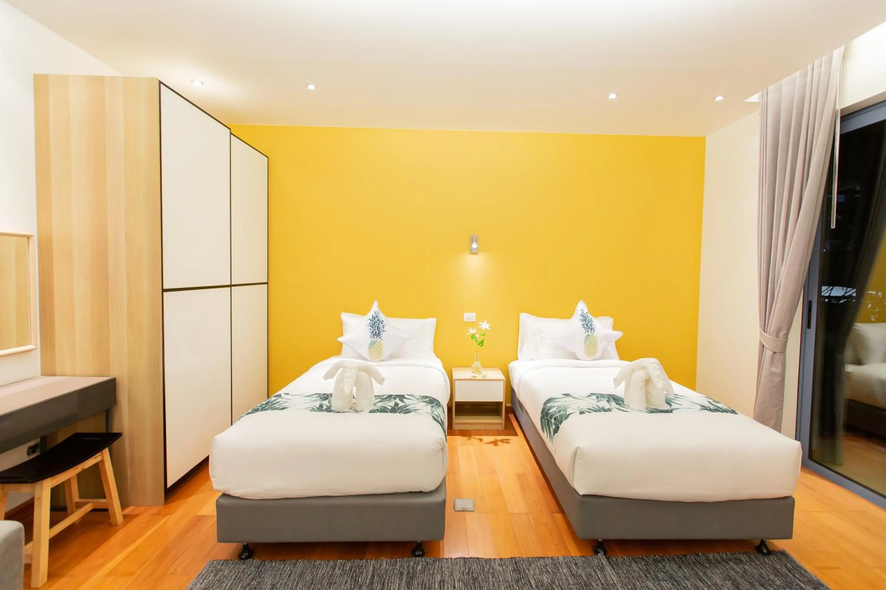 Bed in Teetara Villa Patong