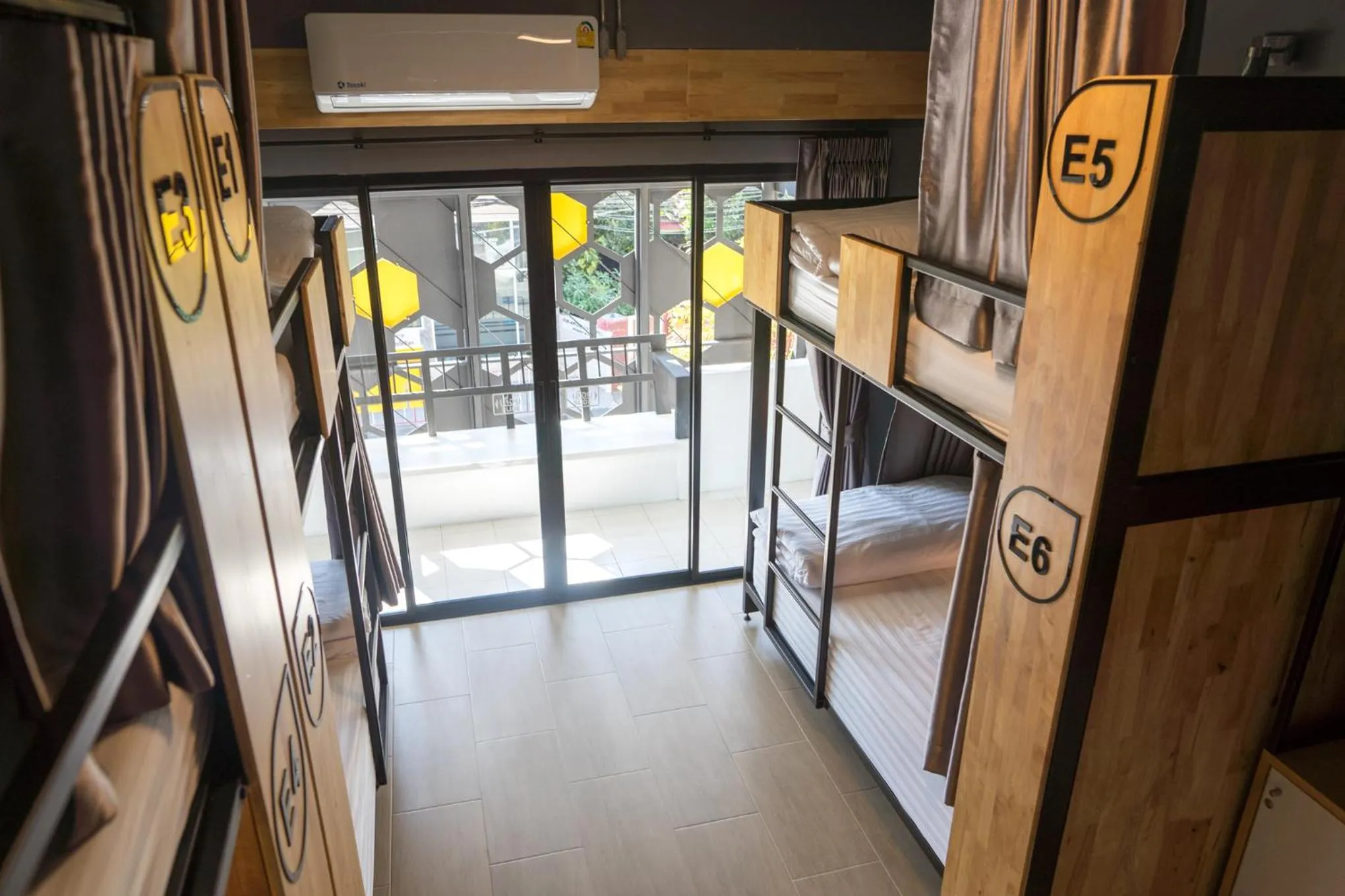 bunk bed in Ray Hostel