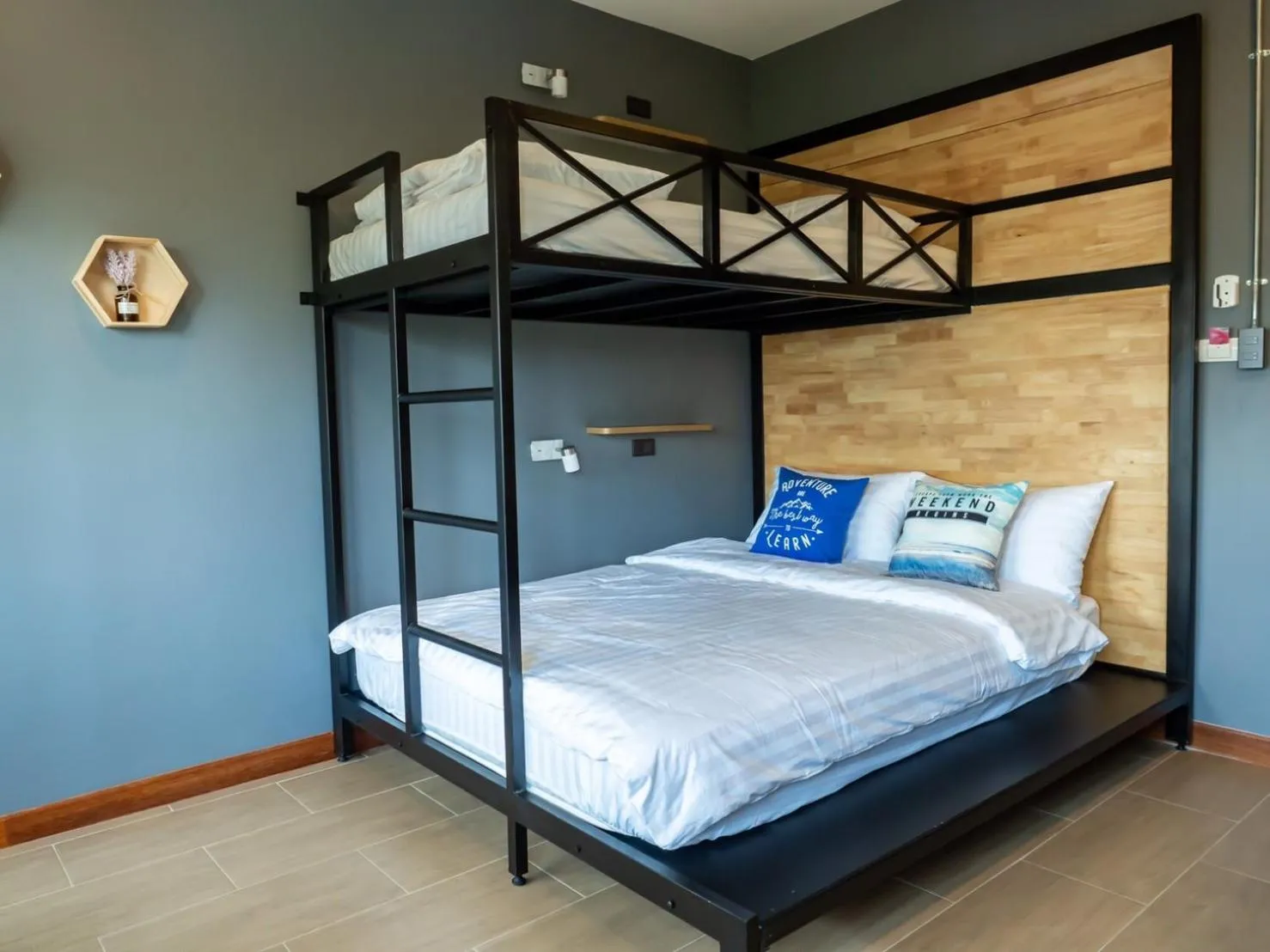 bunk bed, Bed in Ray Hostel