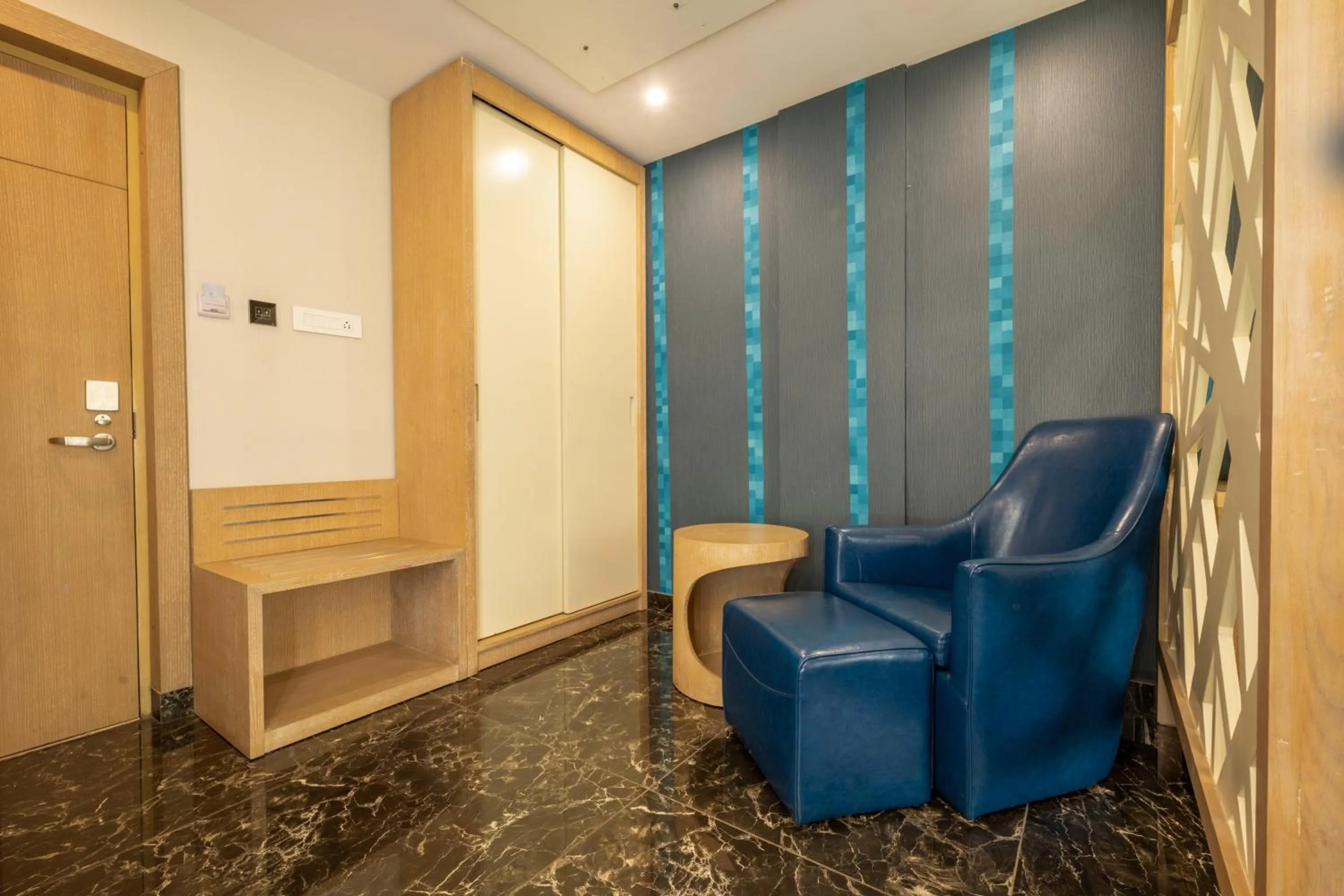 Seating area in Mintotel Wayanad