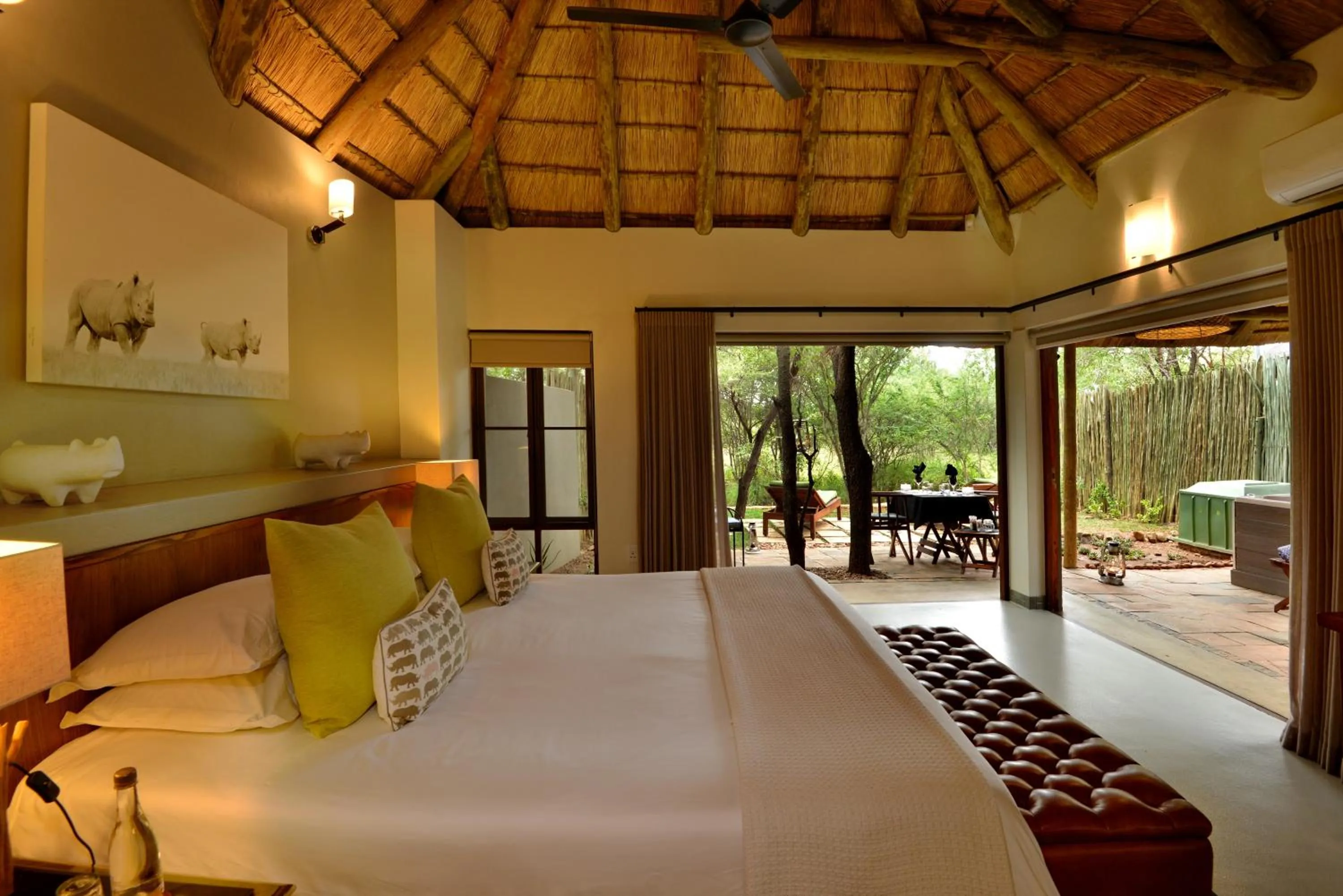 Bed in Tambuti Lodge