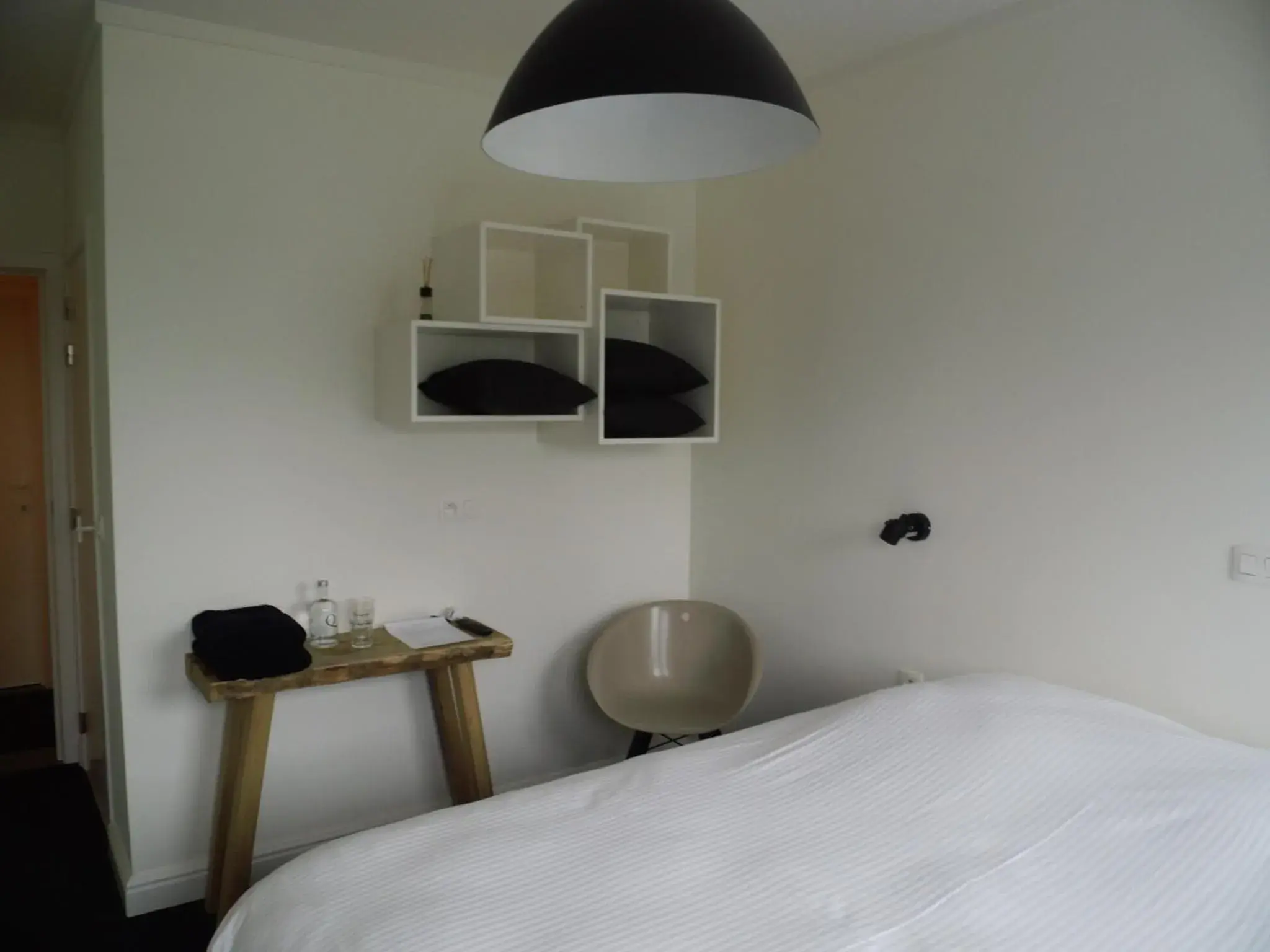 Double or Twin Room with Shower - single occupancy in Quarante Cinq Double or Twin Room with Shower - single occupancy in Quarante Cinq