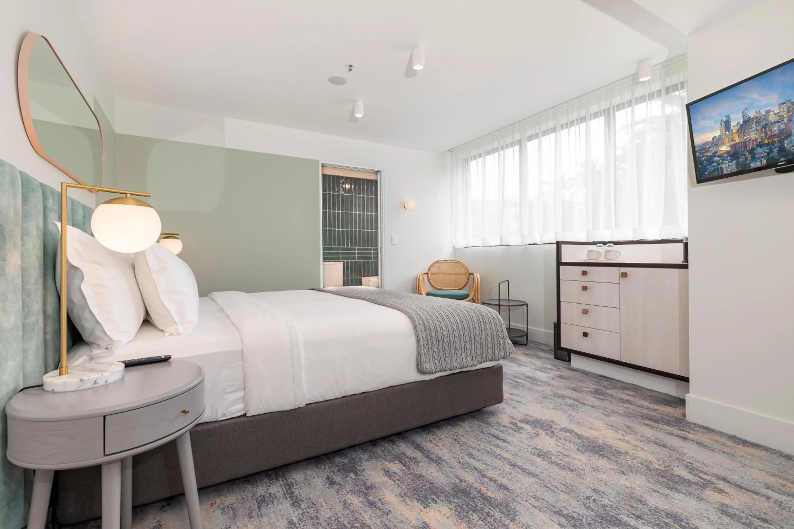 Photo of the whole room, Bed in The Albert Mosman