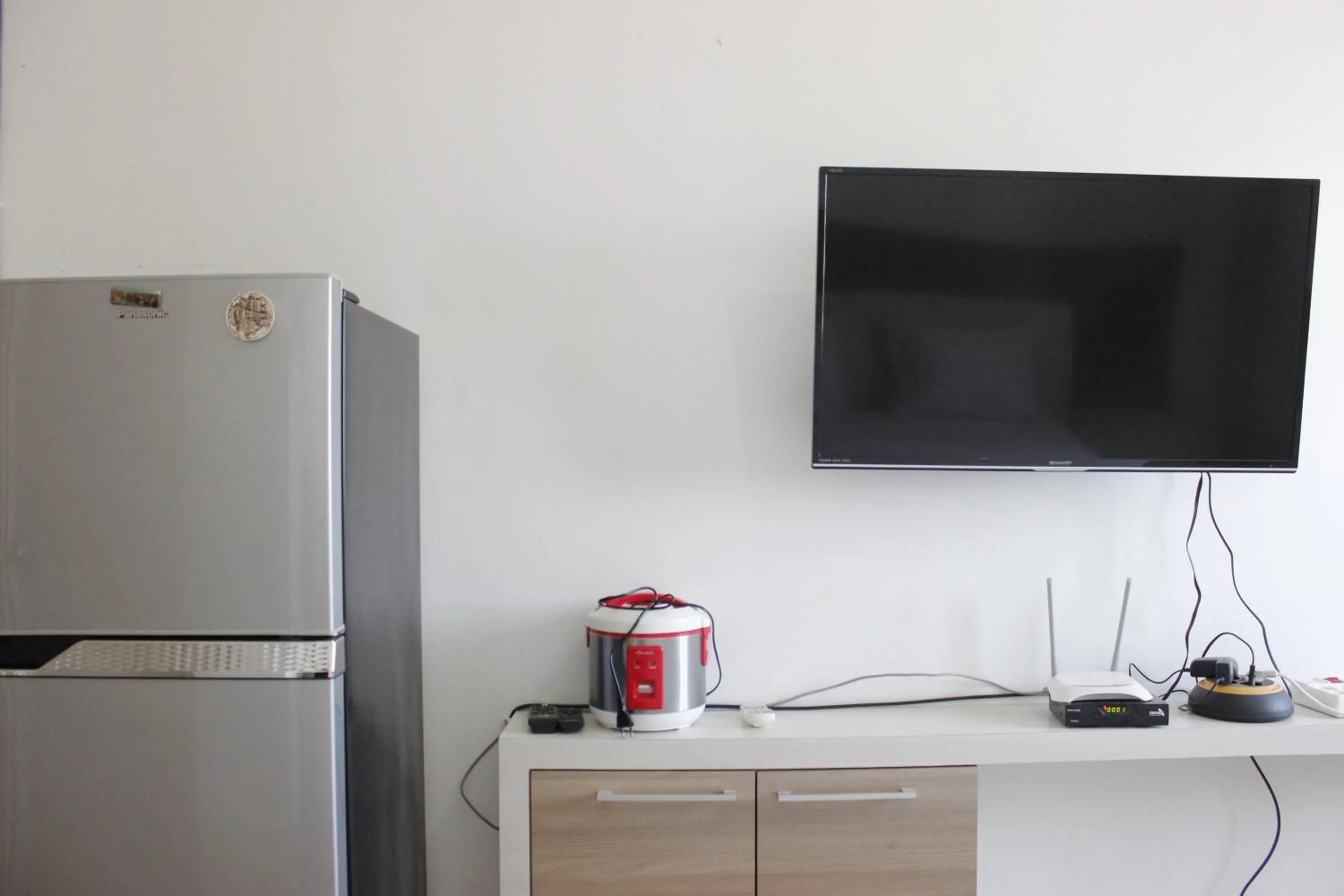 Minimalist Studio Apartment at The Suite @Metro By Travelio