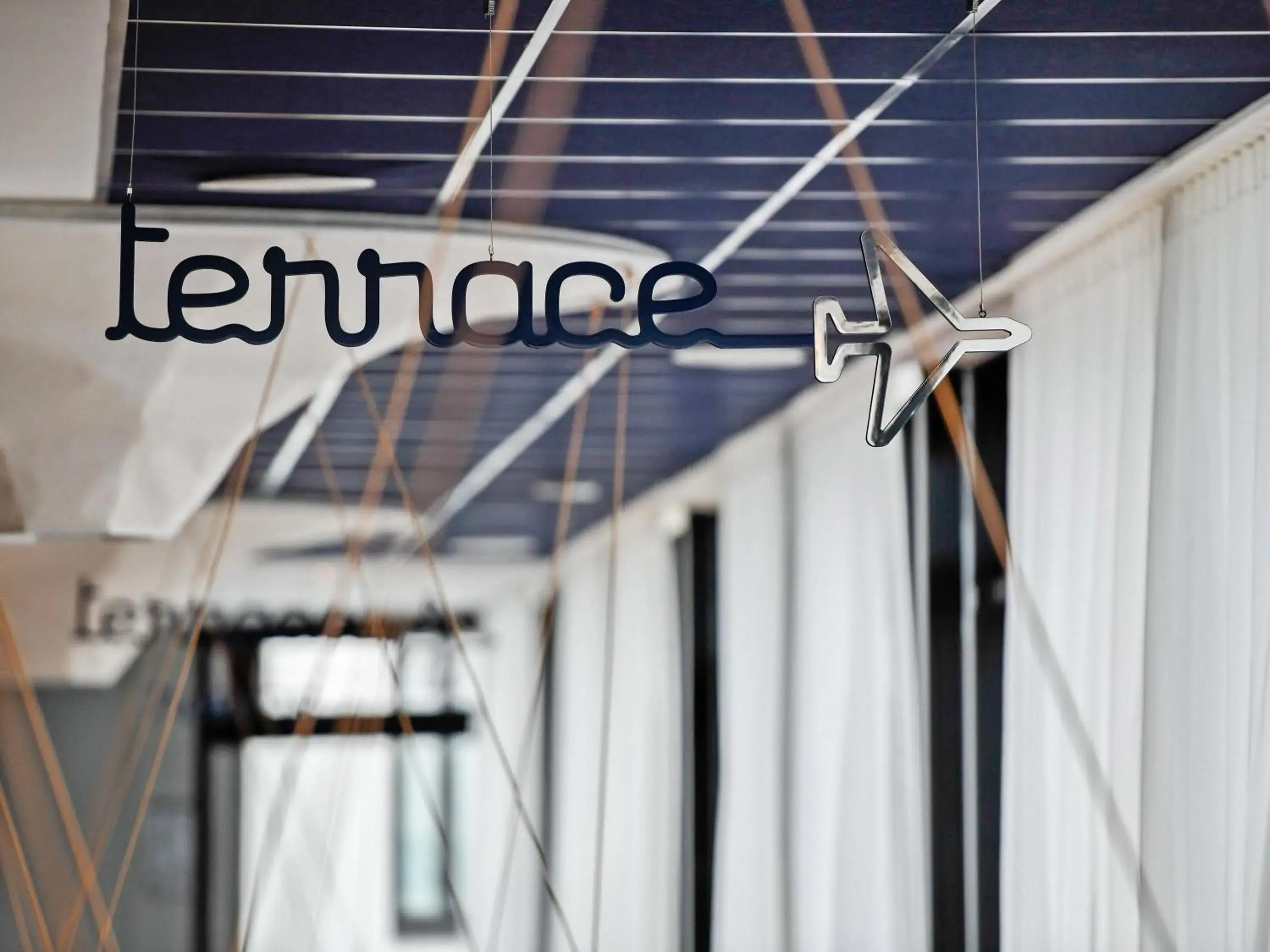 Lounge or bar in ibis Styles Paris Orly Airport Lounge or bar in ibis Styles Paris Orly Airport