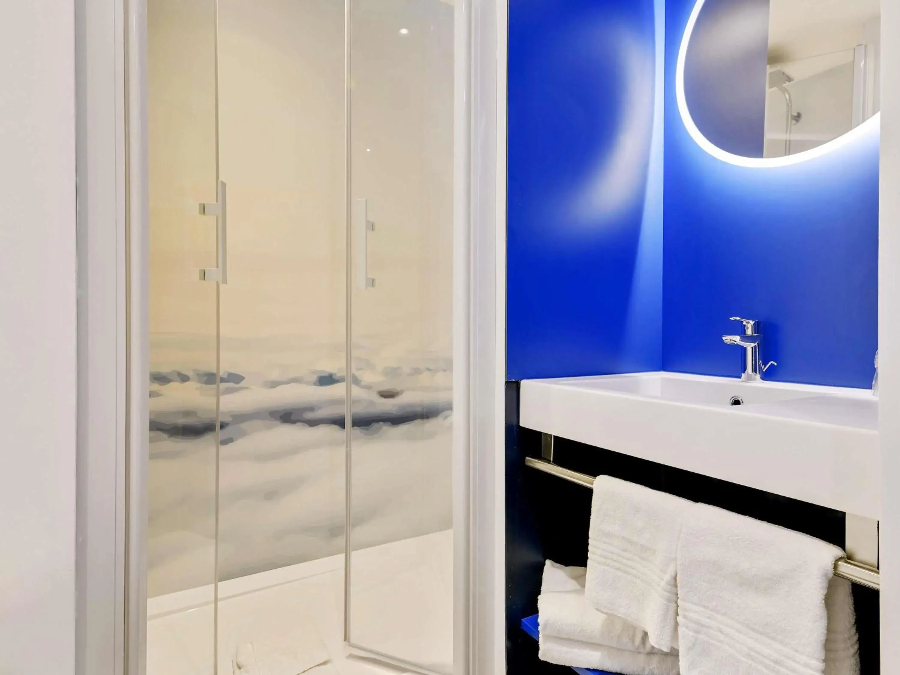 Bedroom in ibis Styles Paris Orly Airport Bedroom in ibis Styles Paris Orly Airport