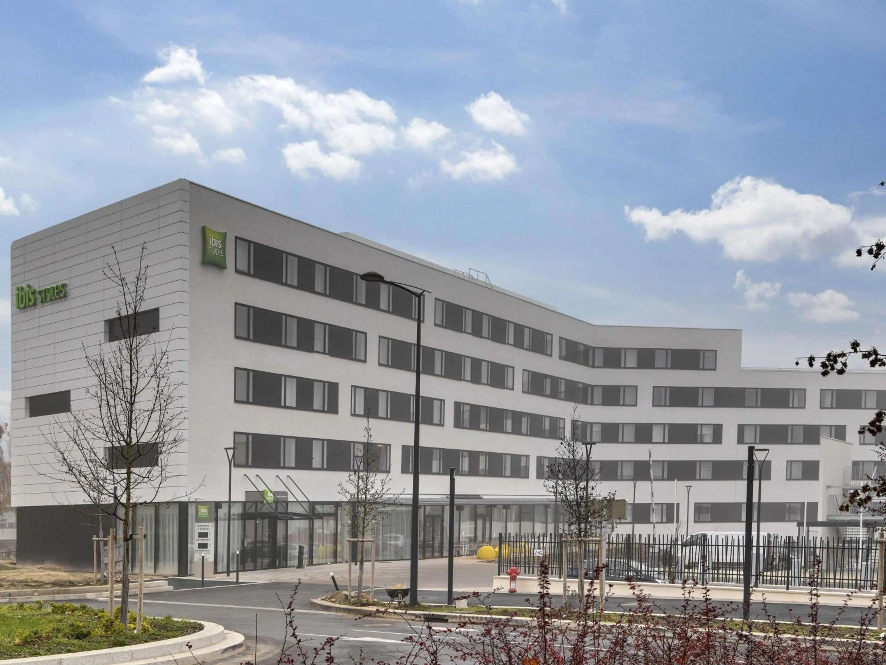 Property building in ibis Styles Paris Orly Airport