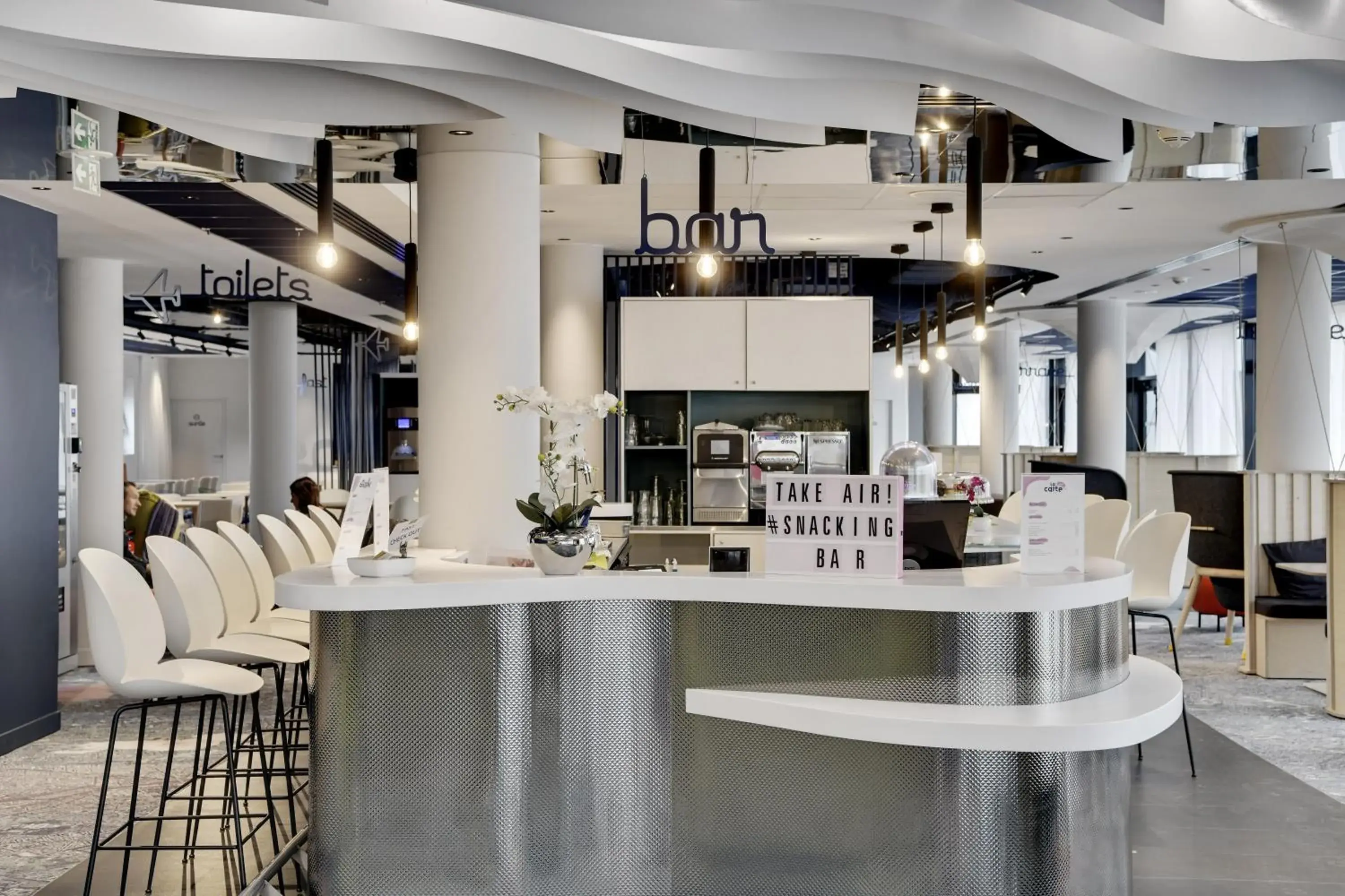 Lounge or bar, Lounge/Bar in ibis Styles Paris Orly Tech Airport