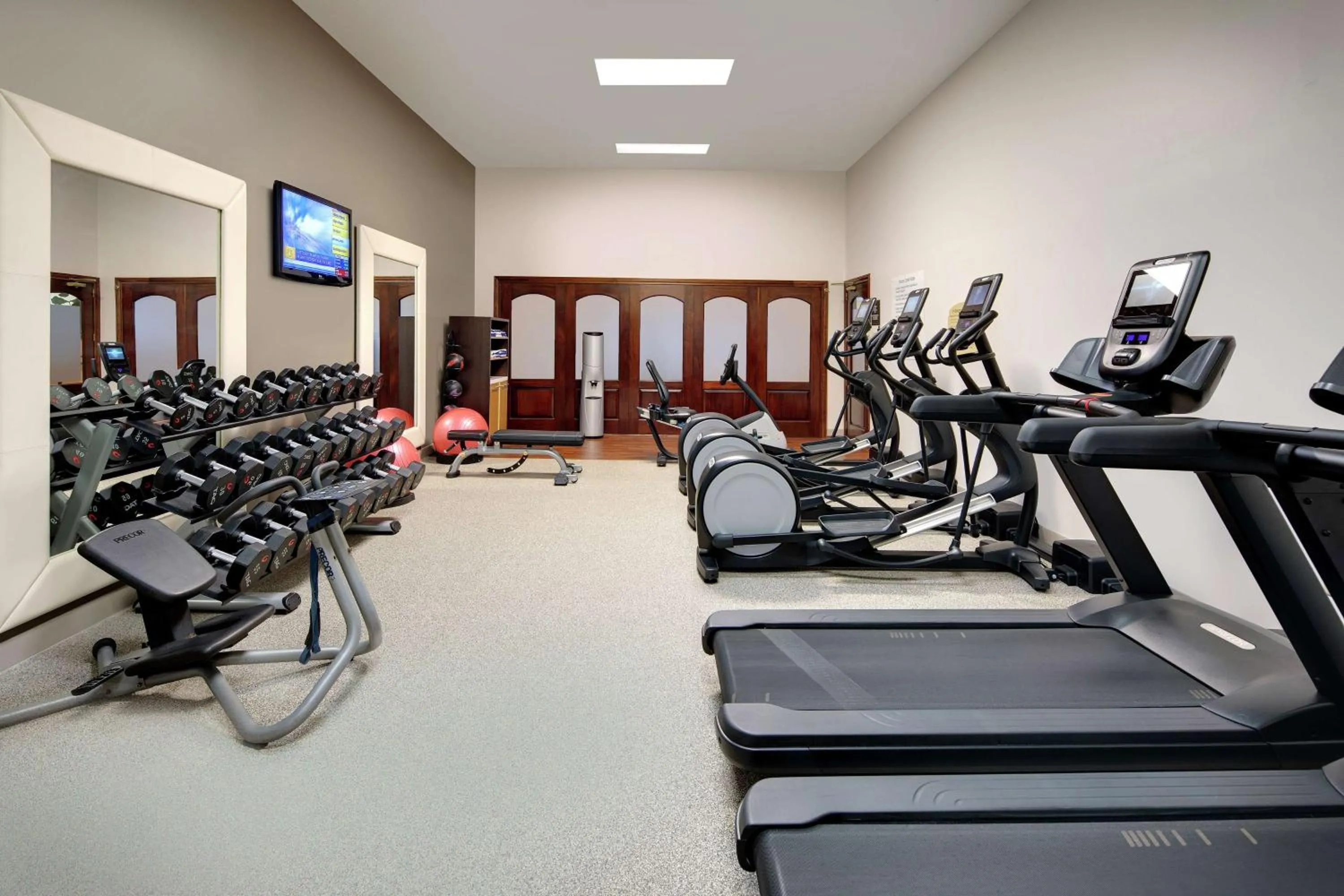 Fitness centre/facilities in Embassy Suites Dallas - Park Central Area