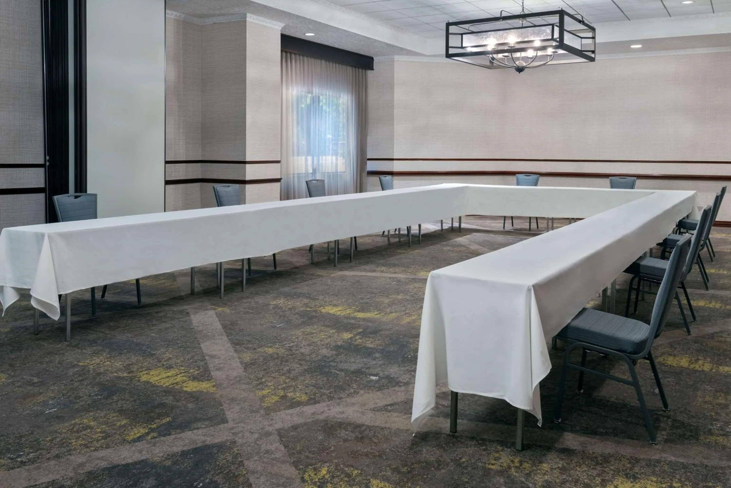 Meeting/conference room in Embassy Suites Dallas - Park Central Area
