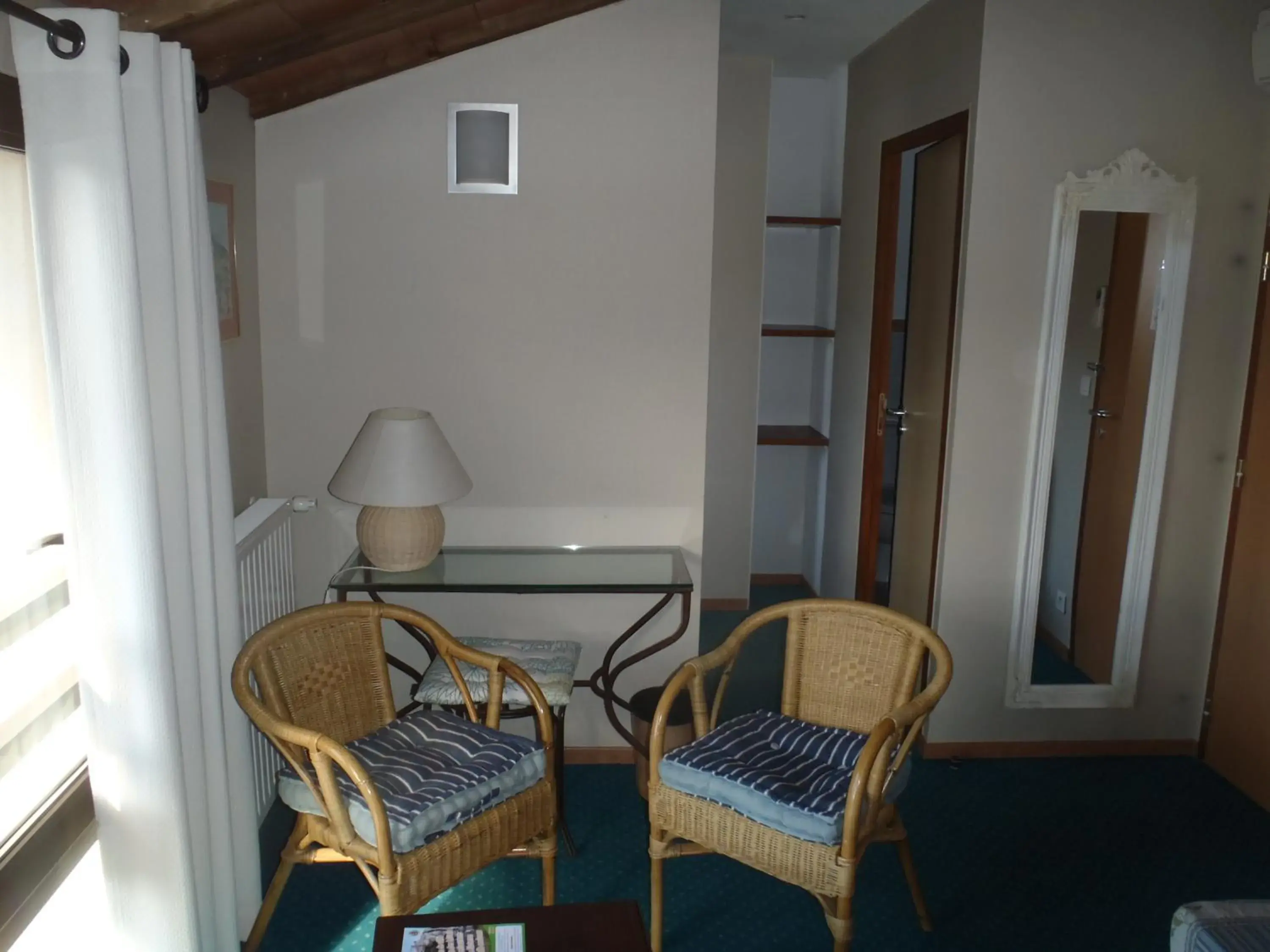 Twin Room with Bath - single occupancy in Grand Hôtel du Cours Twin Room with Bath - single occupancy in Grand Hôtel du Cours