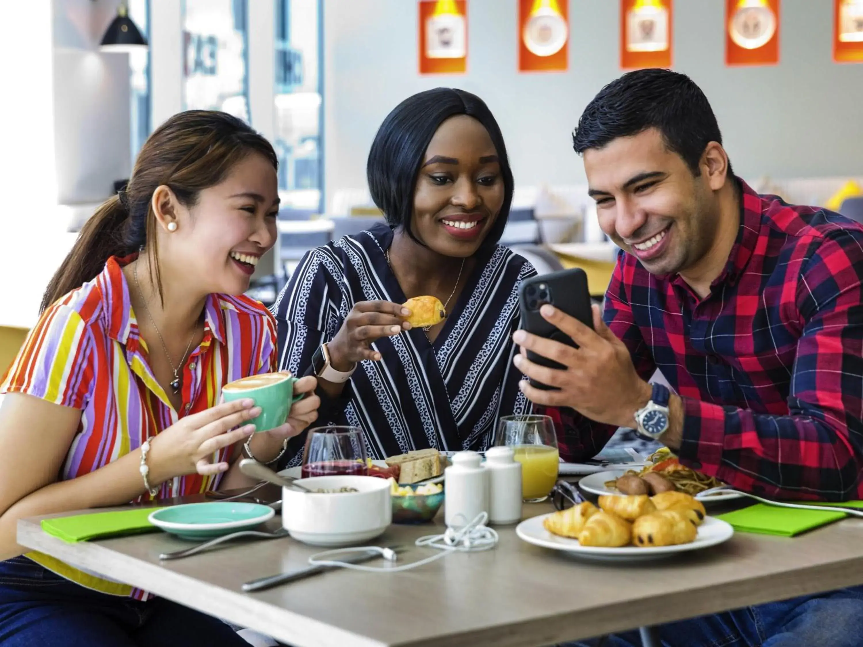 Restaurant/places to eat in ibis Styles Dubai Airport Hotel Restaurant/places to eat in ibis Styles Dubai Airport Hotel