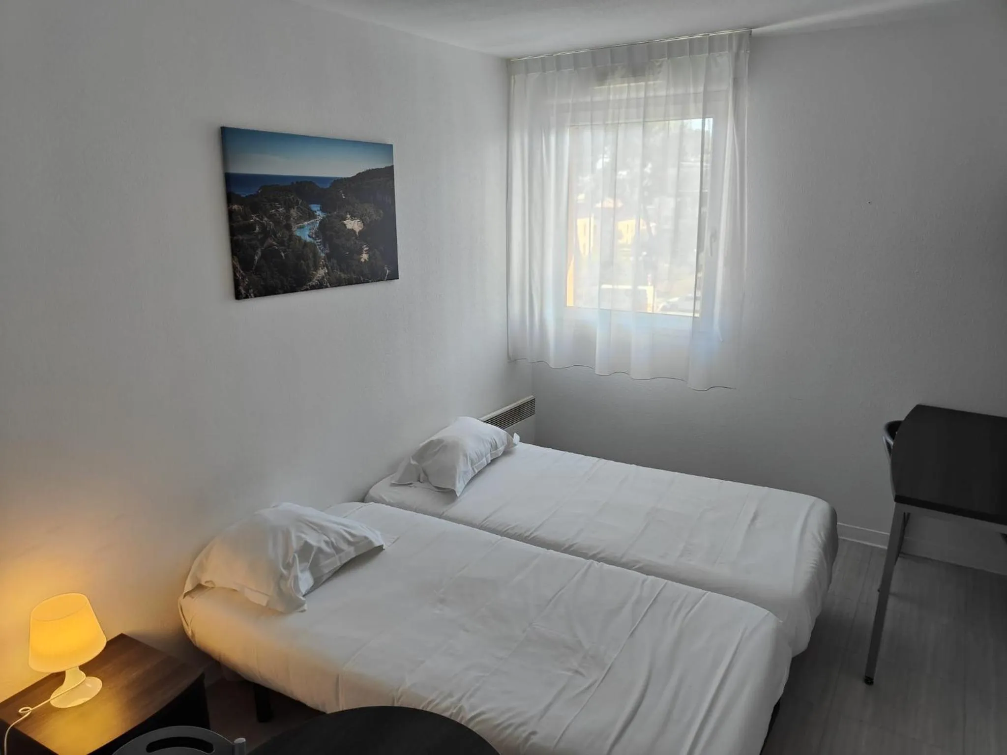 Bedroom, Bed in Résidence Les Académies Aixoise