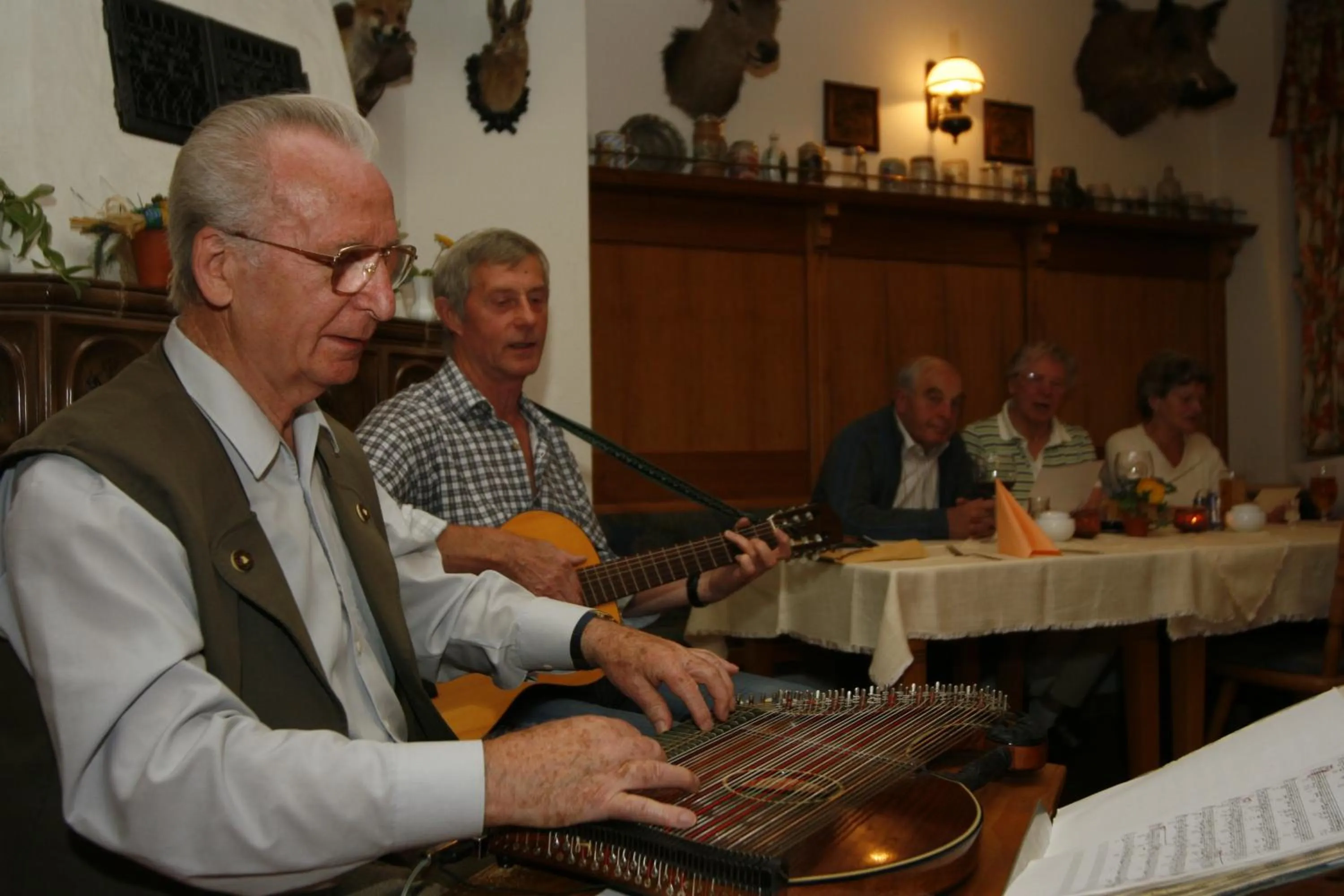 Restaurant/places to eat in Hotel Haus Oberland