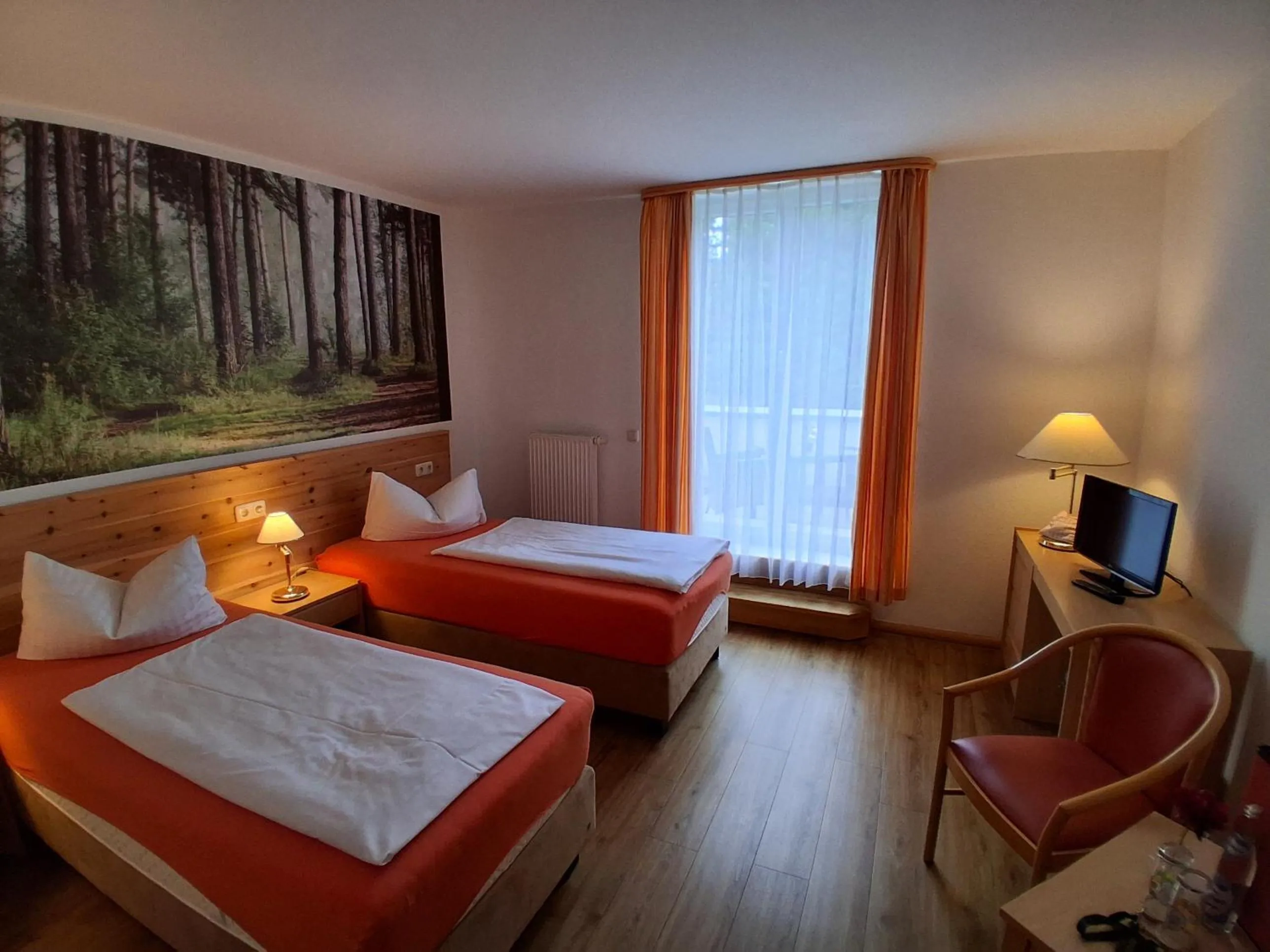 Bedroom, Bed in Hotel Haus Oberland