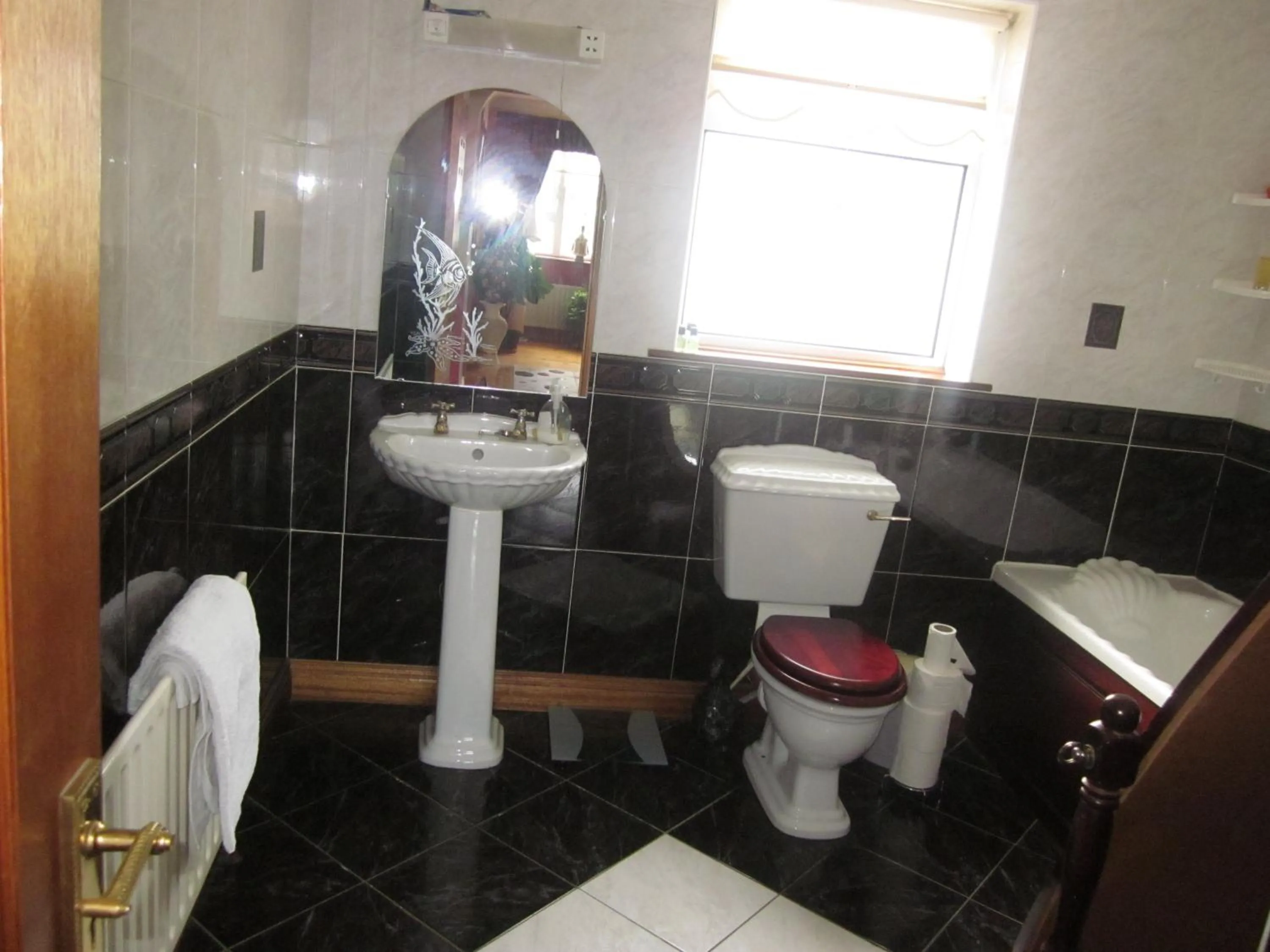 Bathroom in Marguerite's B&B