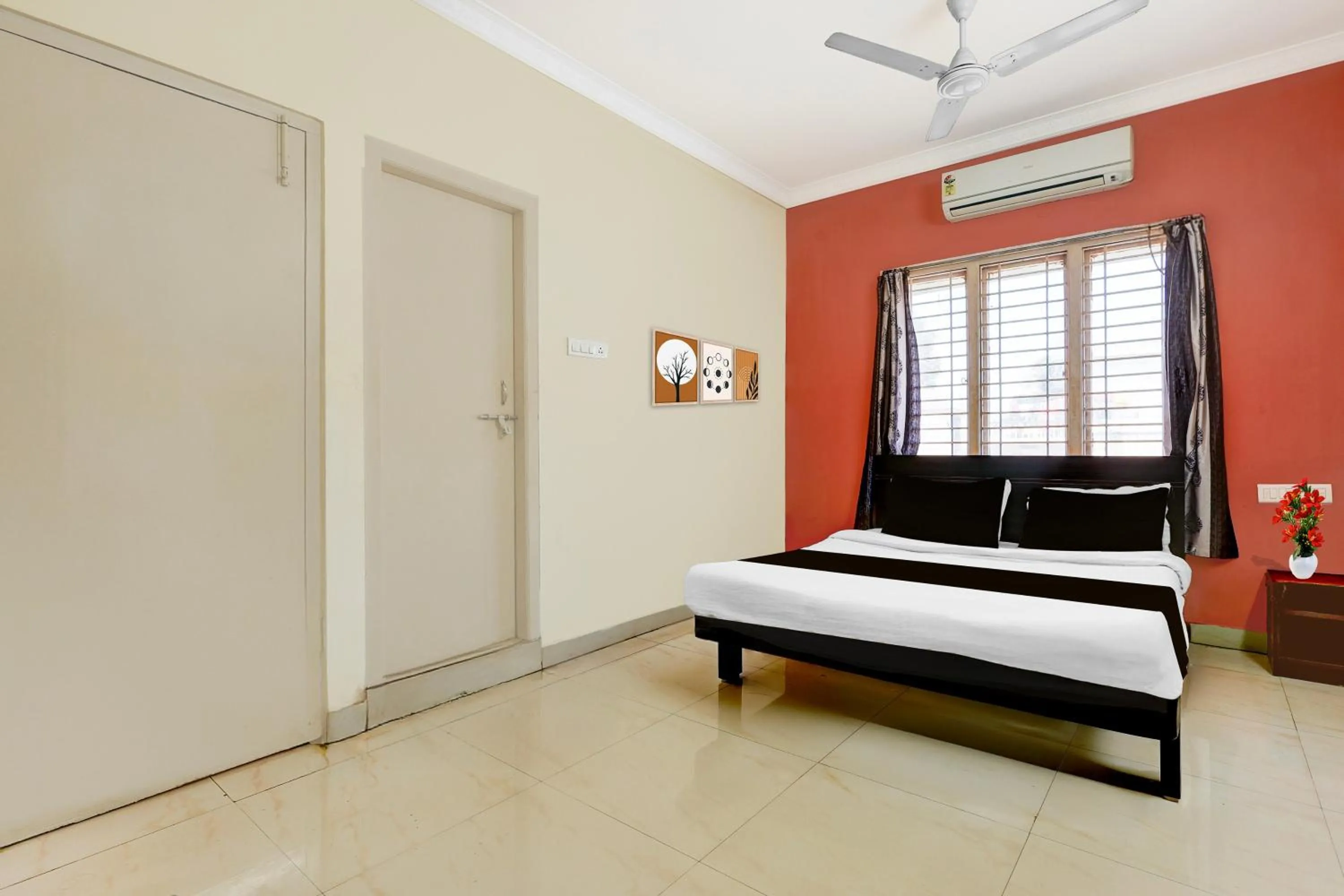 Standard Double Room - single occupancy in Super Collection O Bhanugudi Junction Kakinada Formerly Stay Inn Luxury
