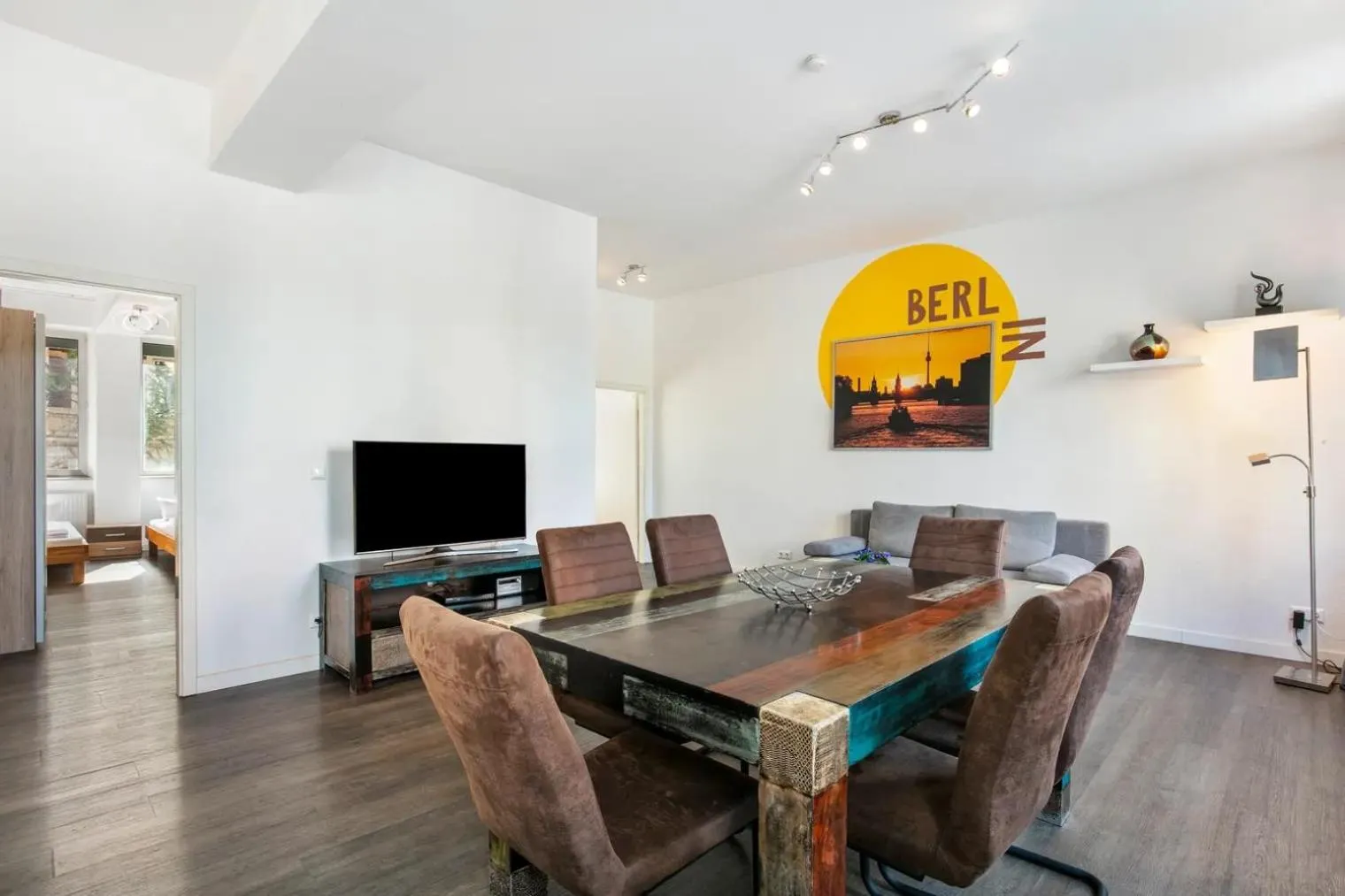 Dining area in Apartments Schöneberg