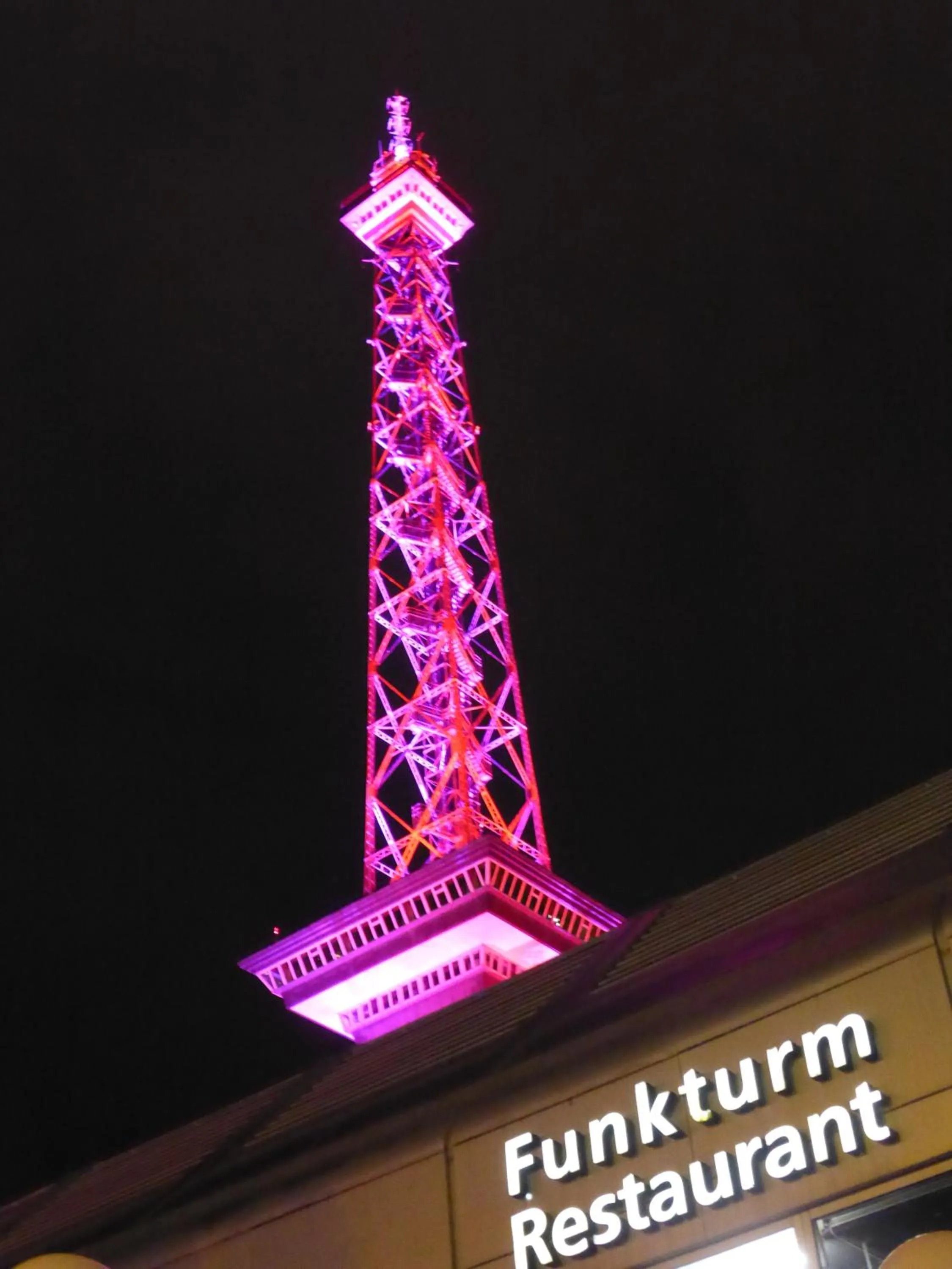 Area and facilities in Apartments Schöneberg