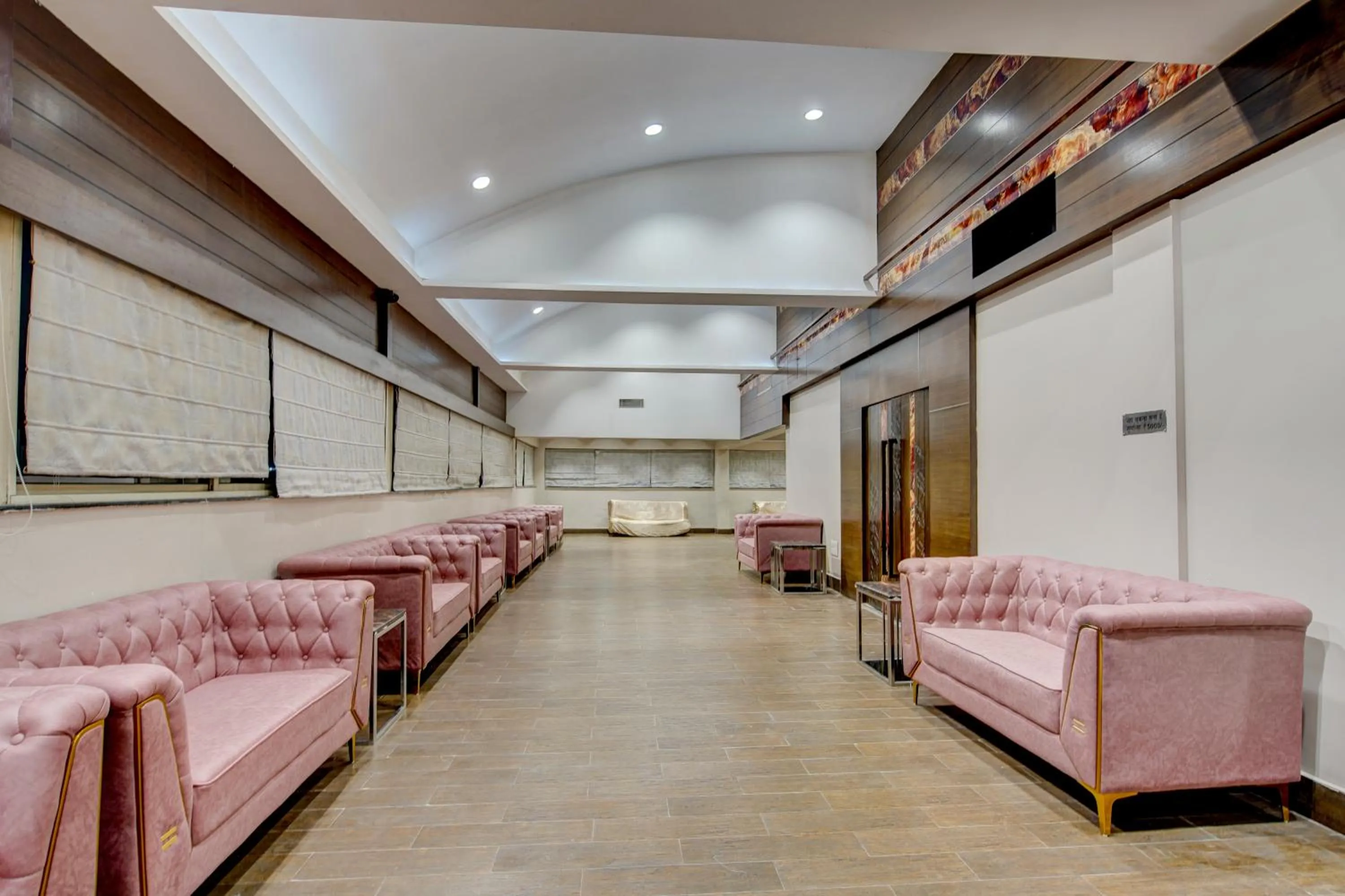 Banquet/Function facilities in Treebo Soho Newtown Near New Town Bus Stand