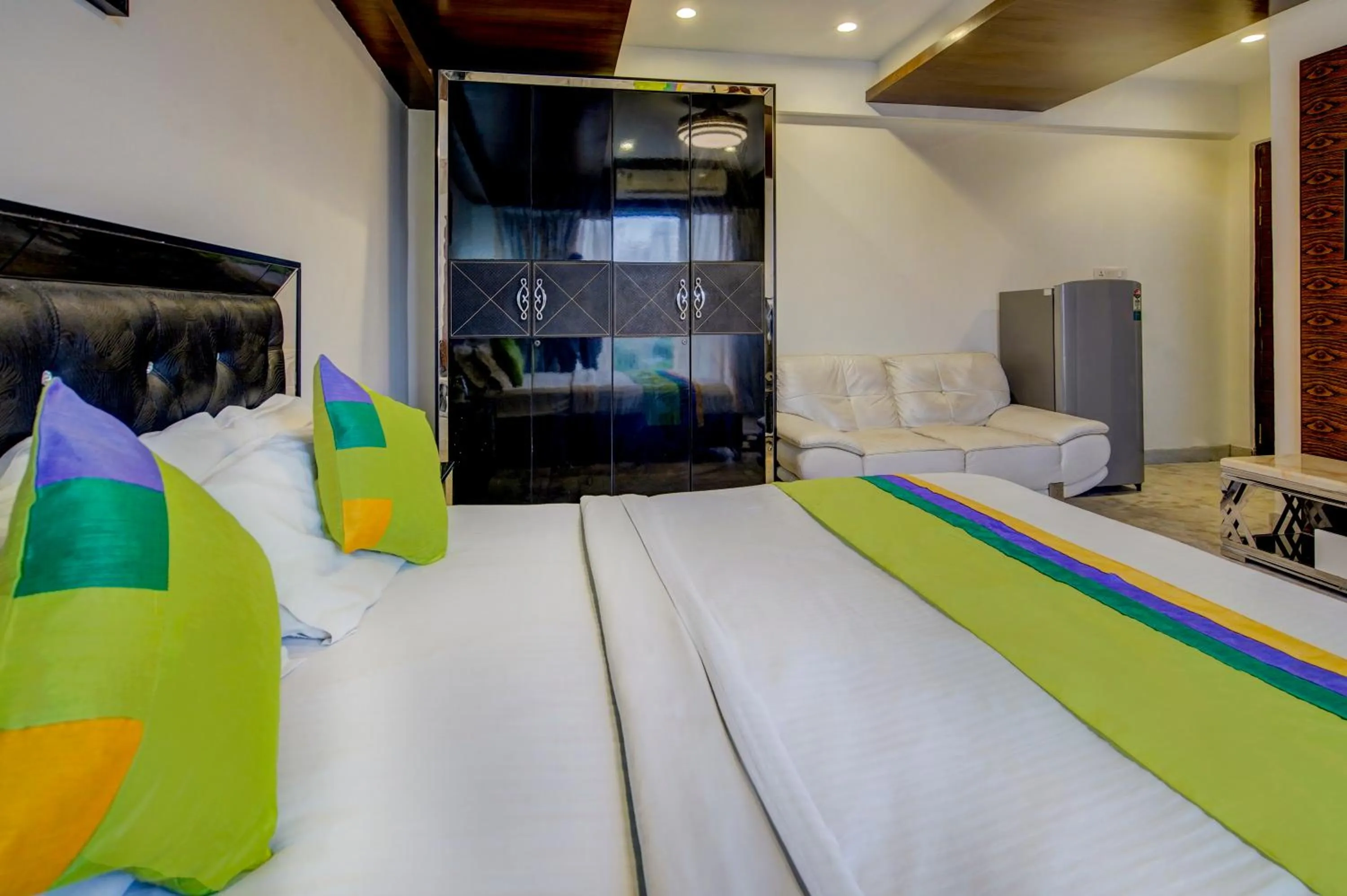 Bedroom, Bed in Treebo Soho Newtown Near New Town Bus Stand