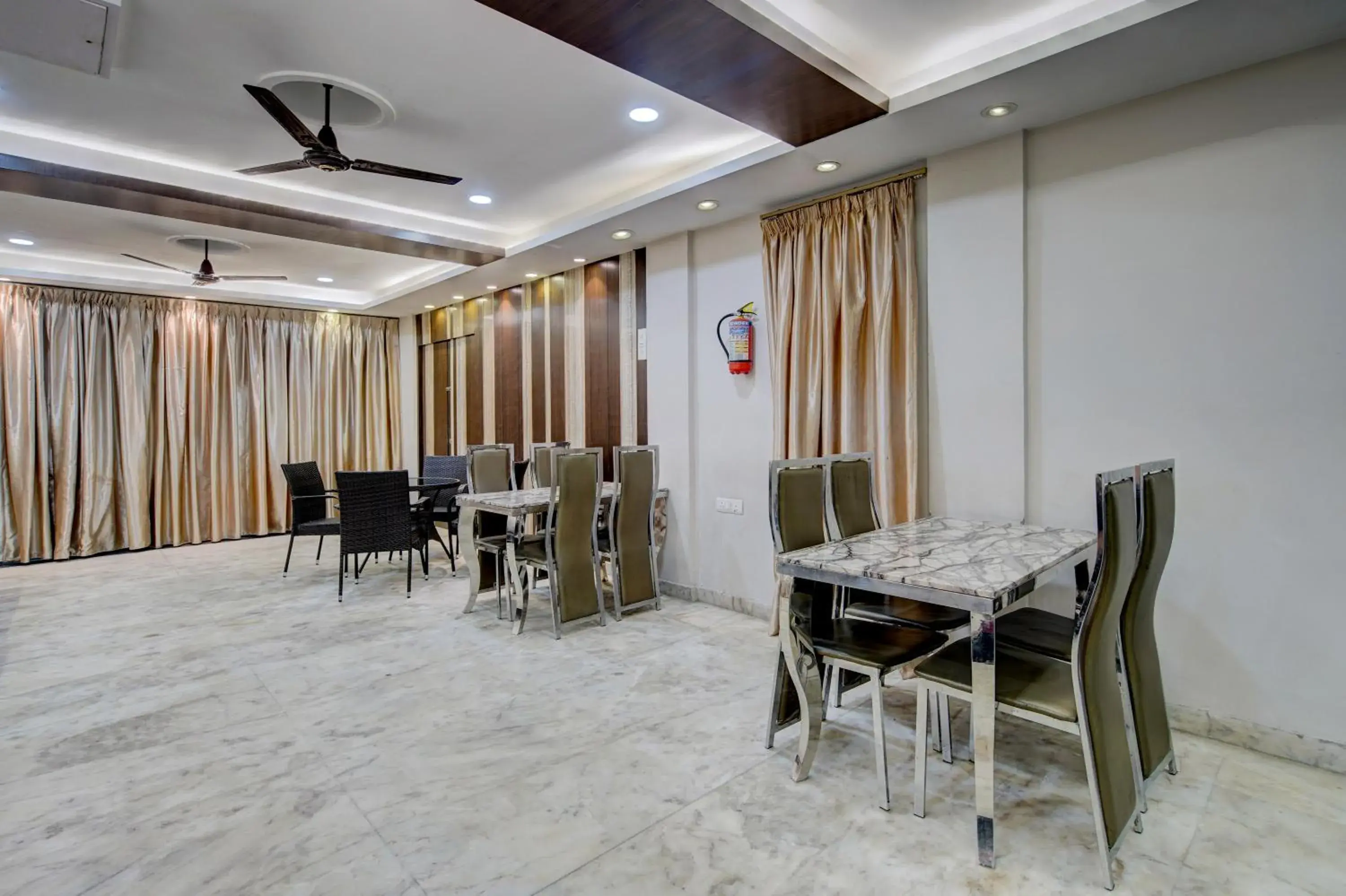 Restaurant/places to eat in Treebo Soho Newtown Near New Town Bus Stand Restaurant/places to eat in Treebo Soho Newtown Near New Town Bus Stand