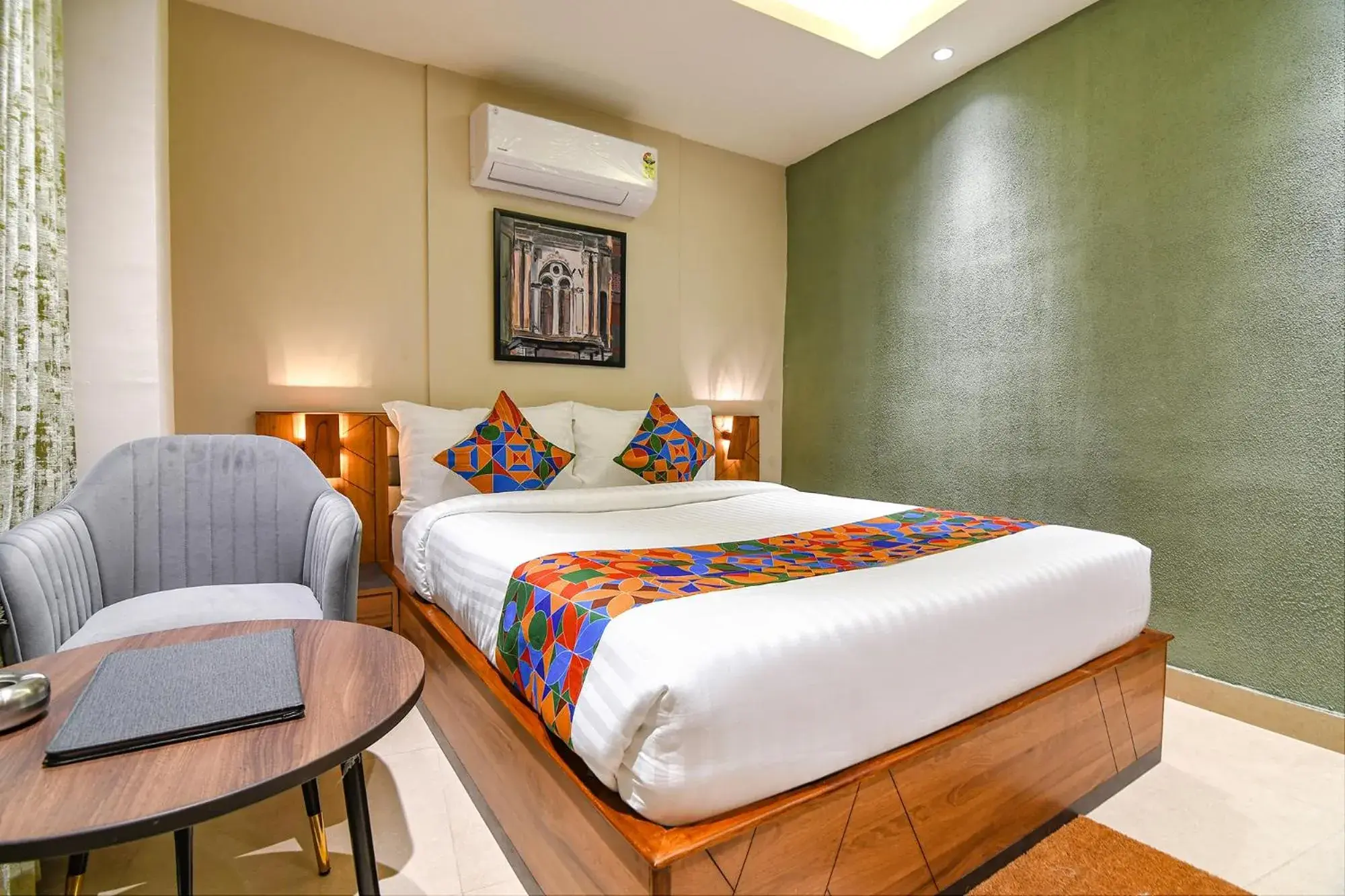 Deluxe Room - single occupancy in FabHotel Prime Swagatam International Chinar Park Deluxe Room - single occupancy in FabHotel Prime Swagatam International Chinar Park