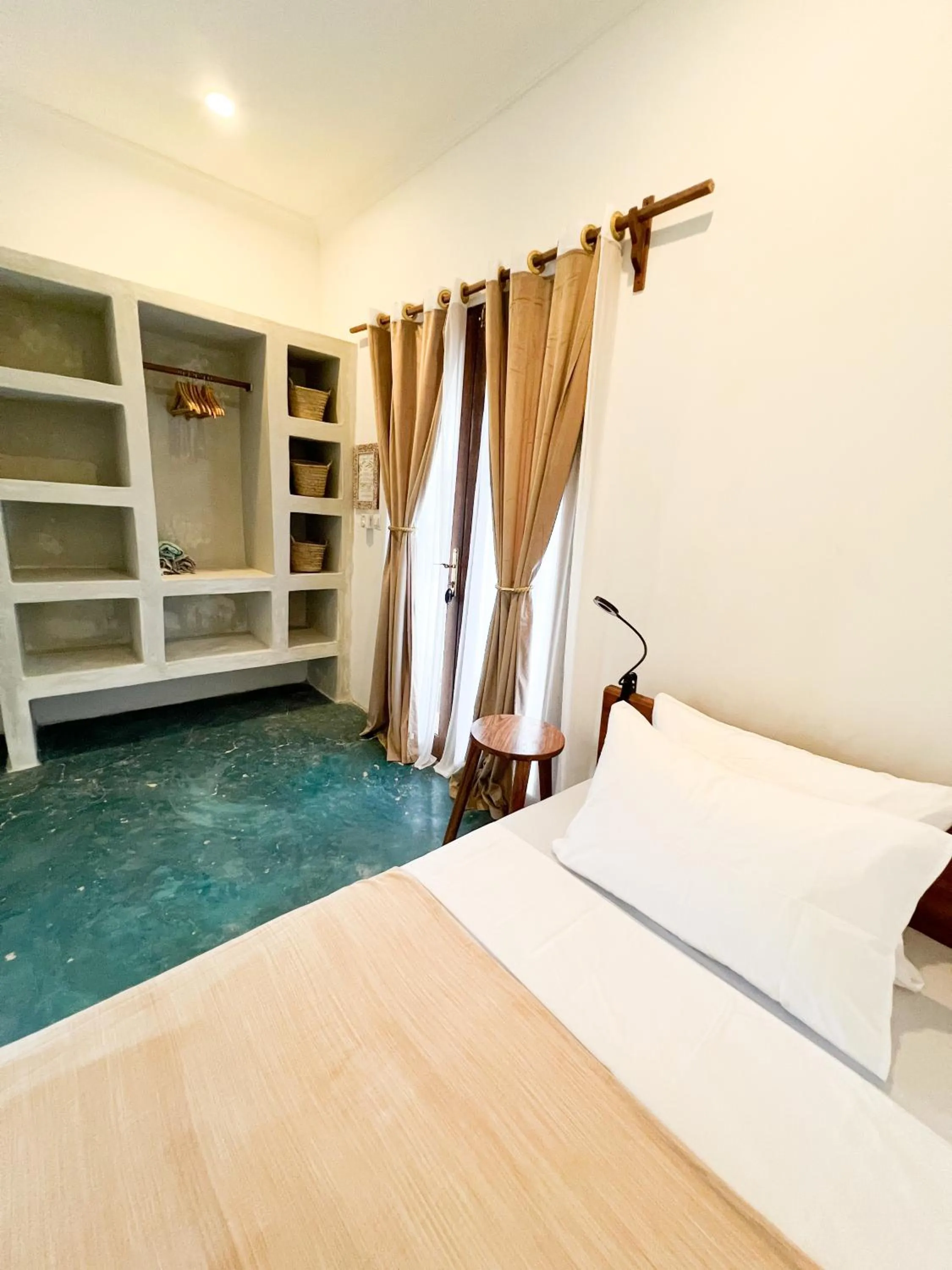 Bed in Siri Beach Lodge