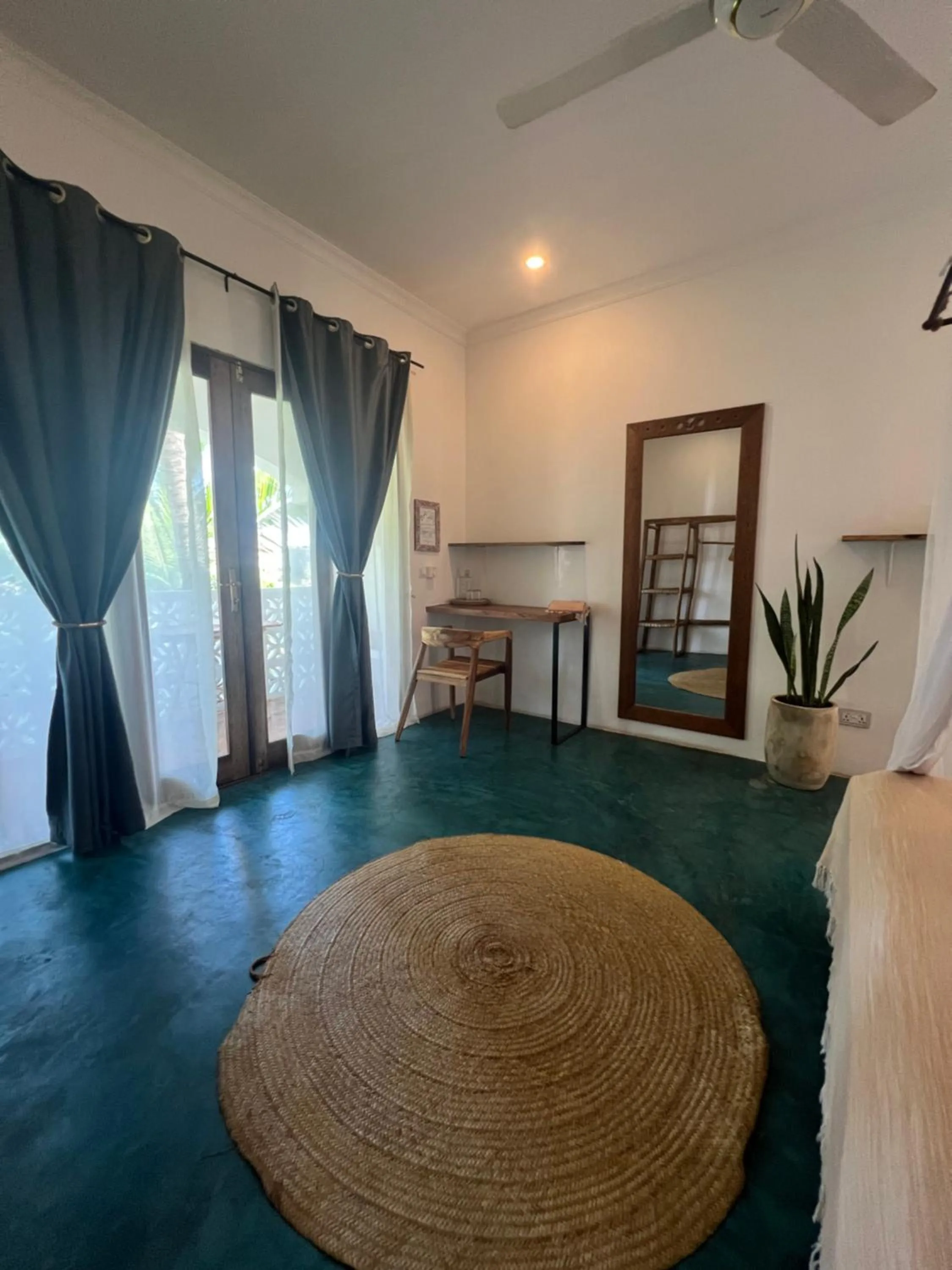 Area and facilities in Siri Beach Lodge