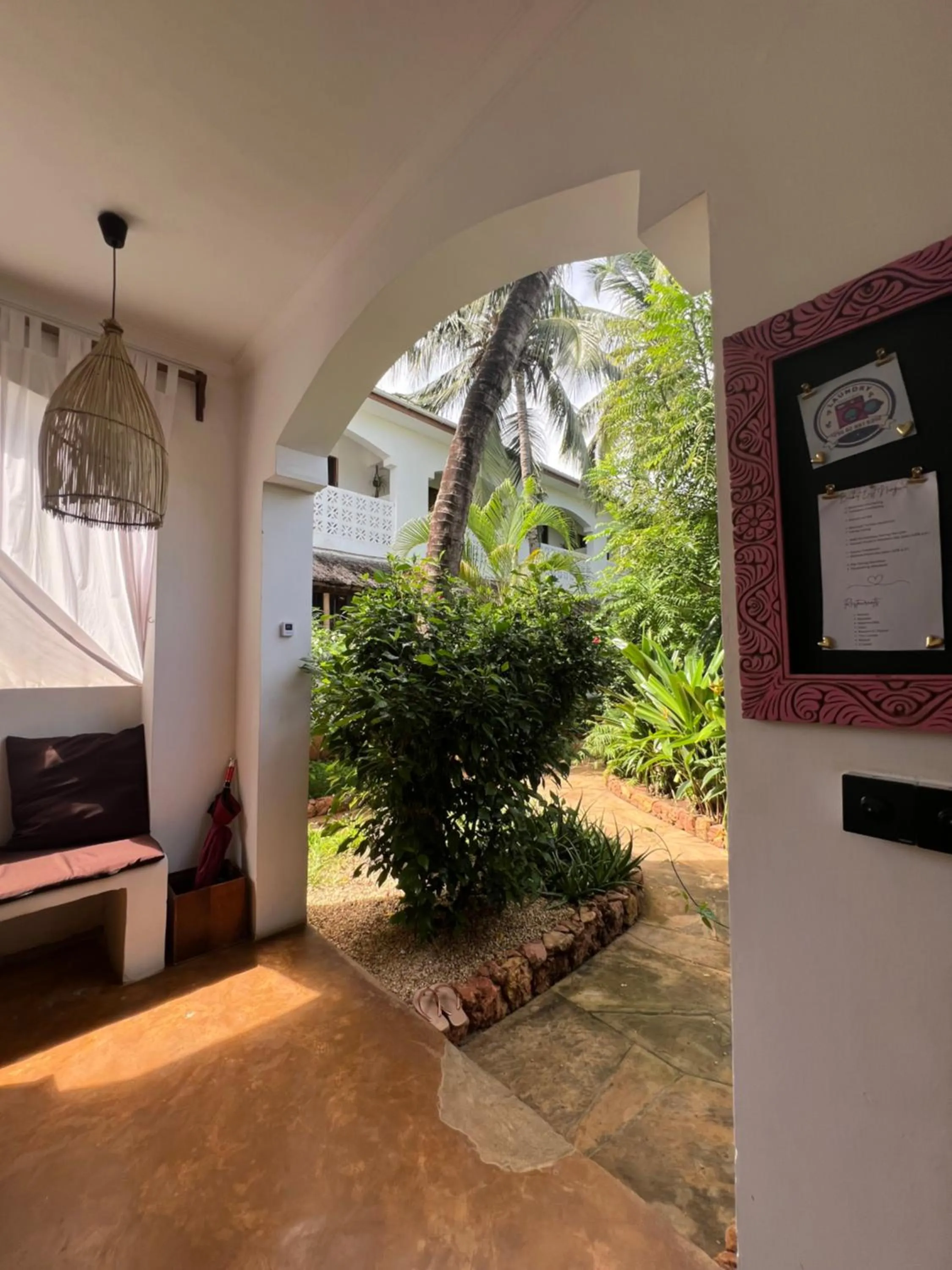 Area and facilities in Siri Beach Lodge