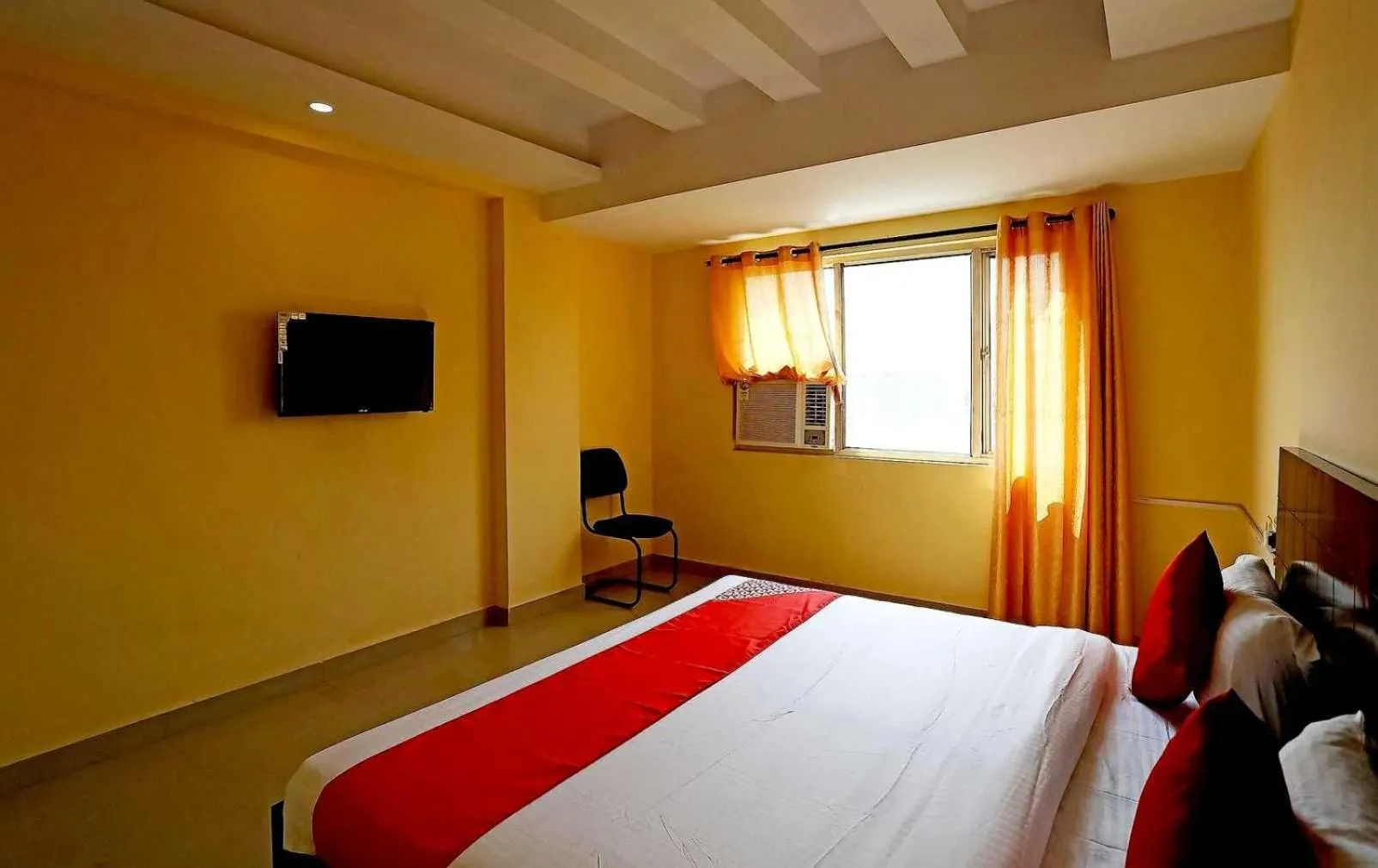 Bedroom, Bed in Hotel O M.M. Paradise & PG