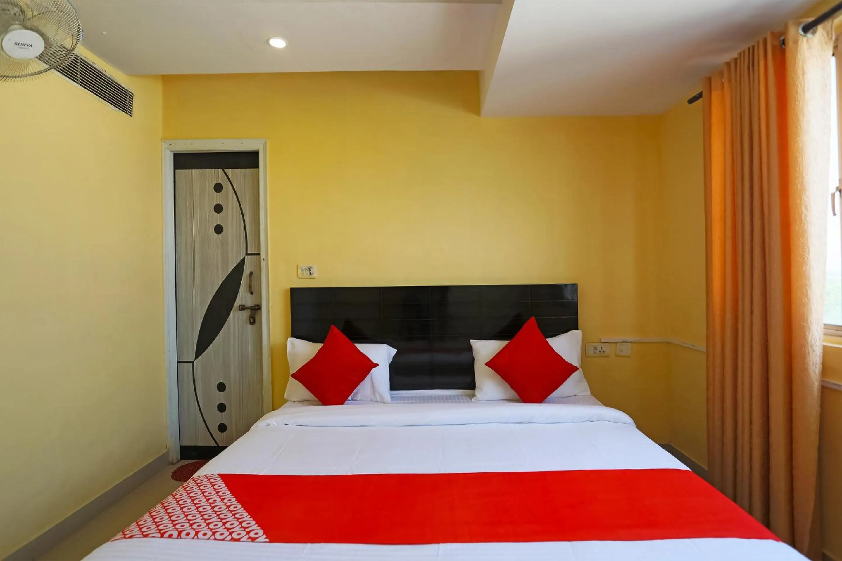 Bedroom, Bed in Hotel O M.M. Paradise & PG