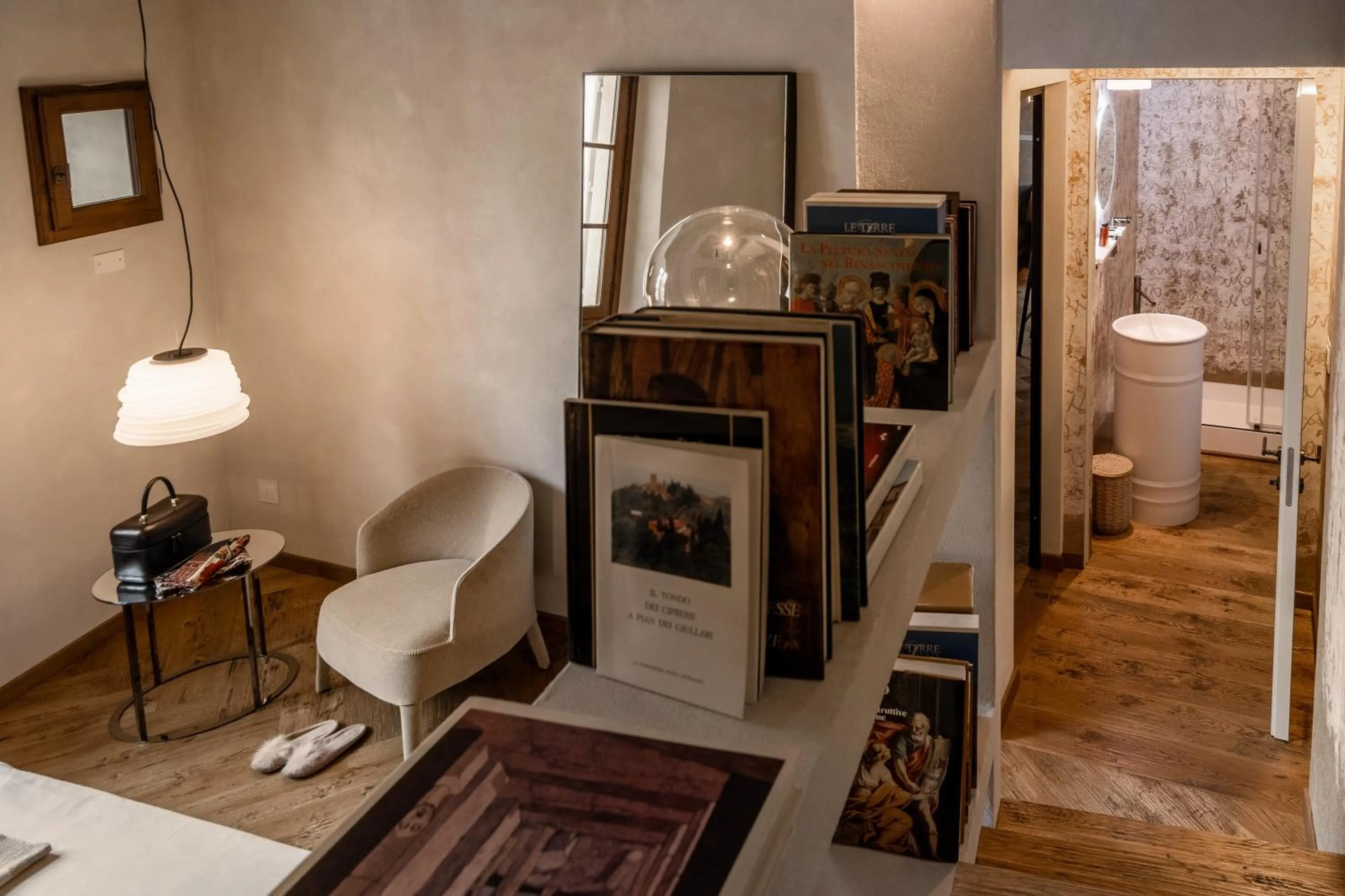 Bedroom in Oltrarno 1881 Apartments