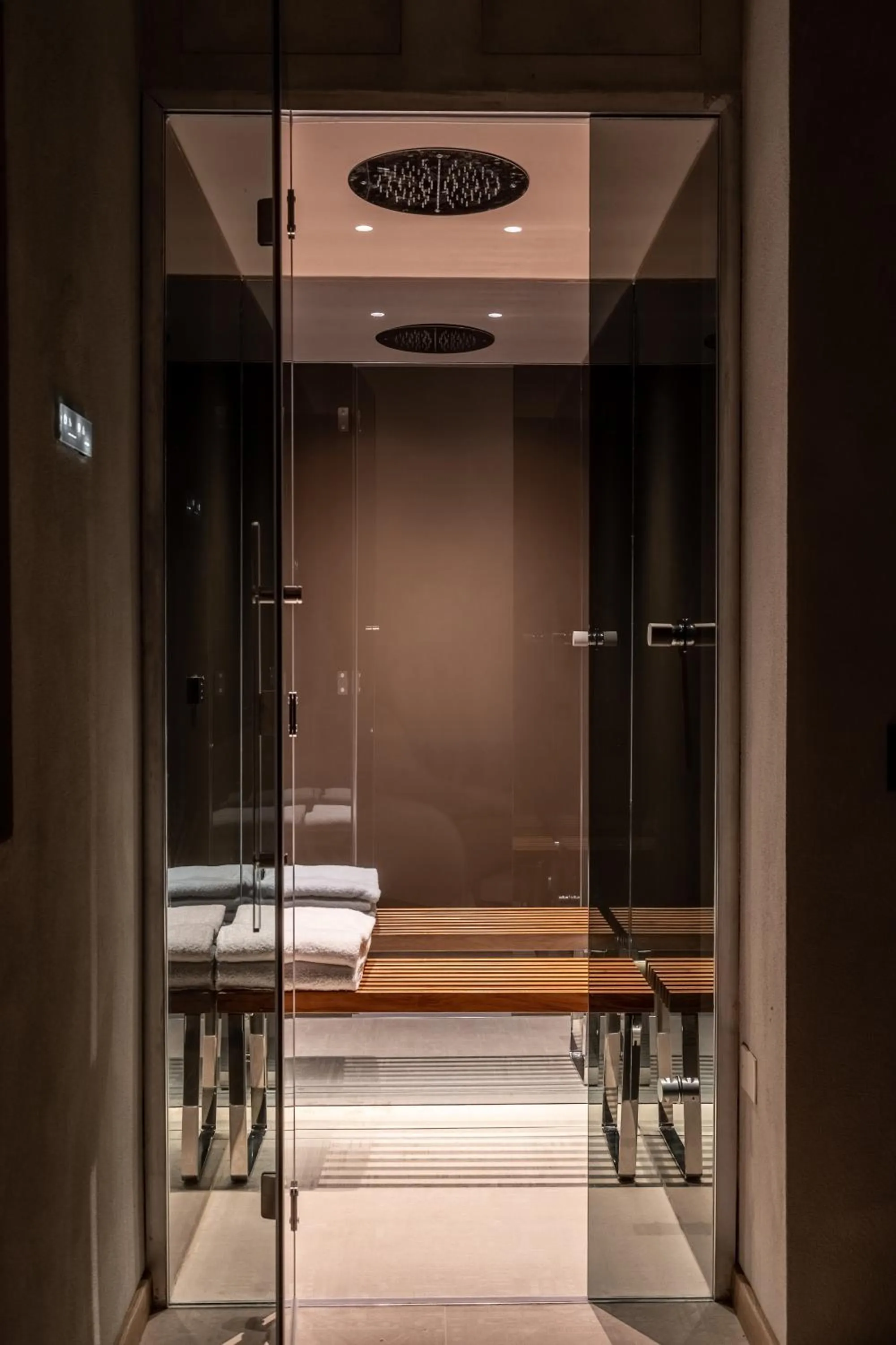 Steam room in Oltrarno 1881 Apartments