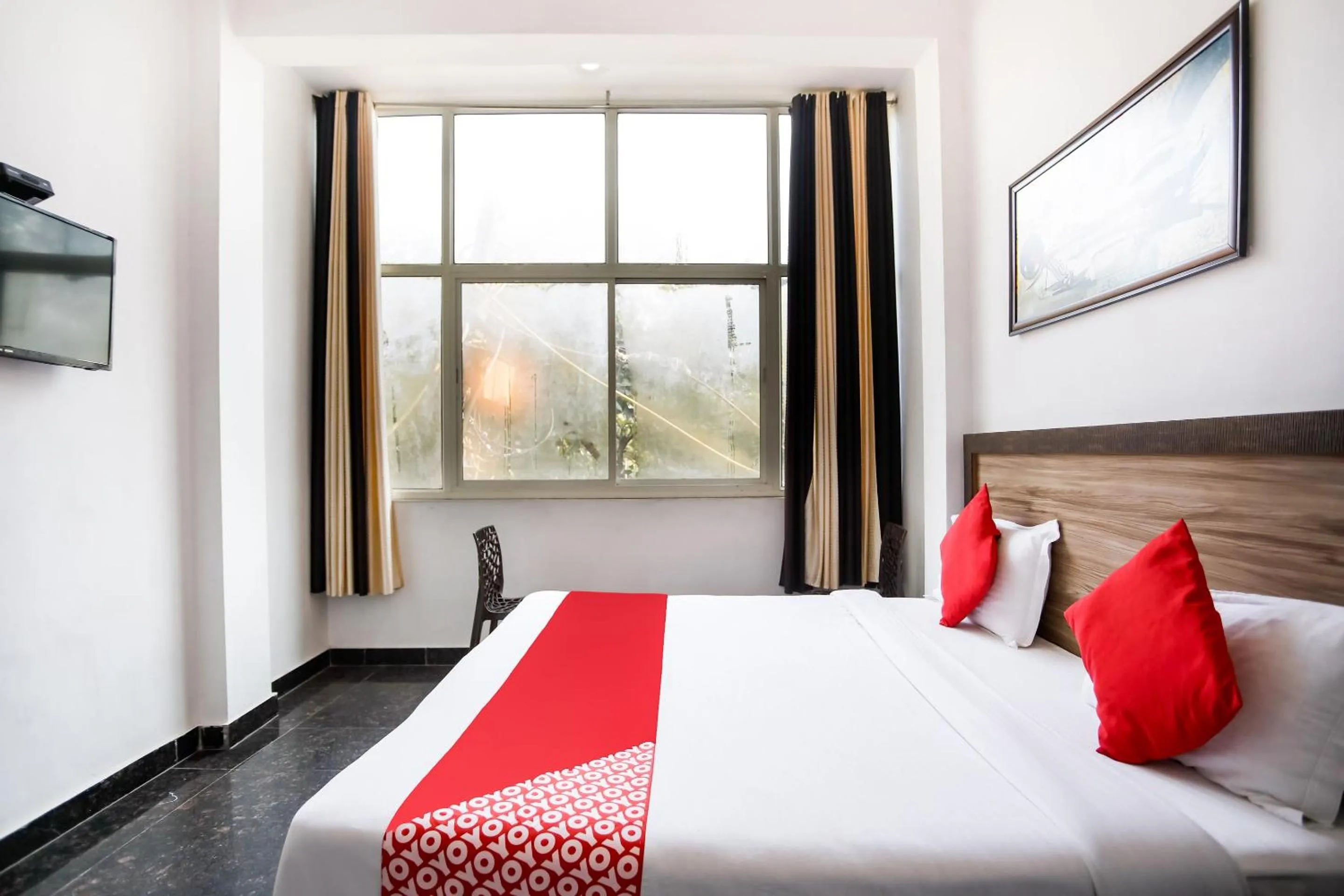 Facade/entrance in Hotel O SURYA INN