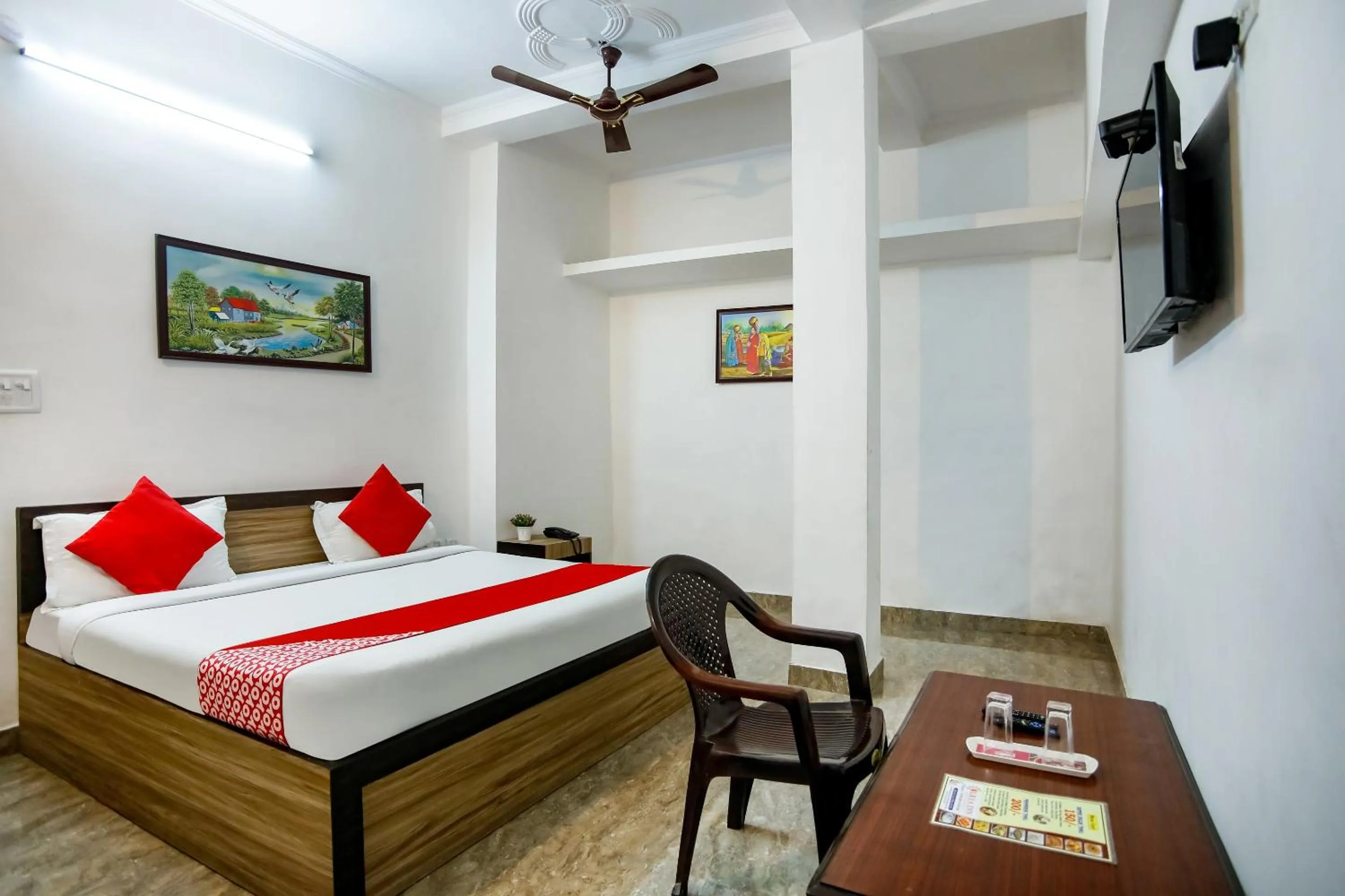 Bedroom in Hotel O SURYA INN