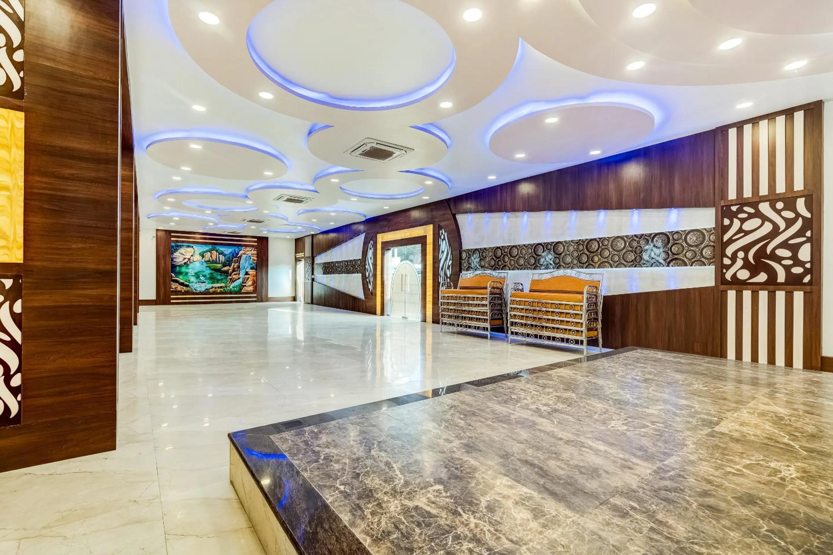 Banquet/Function facilities in Super Capital O Gulmohar Marriage Garden