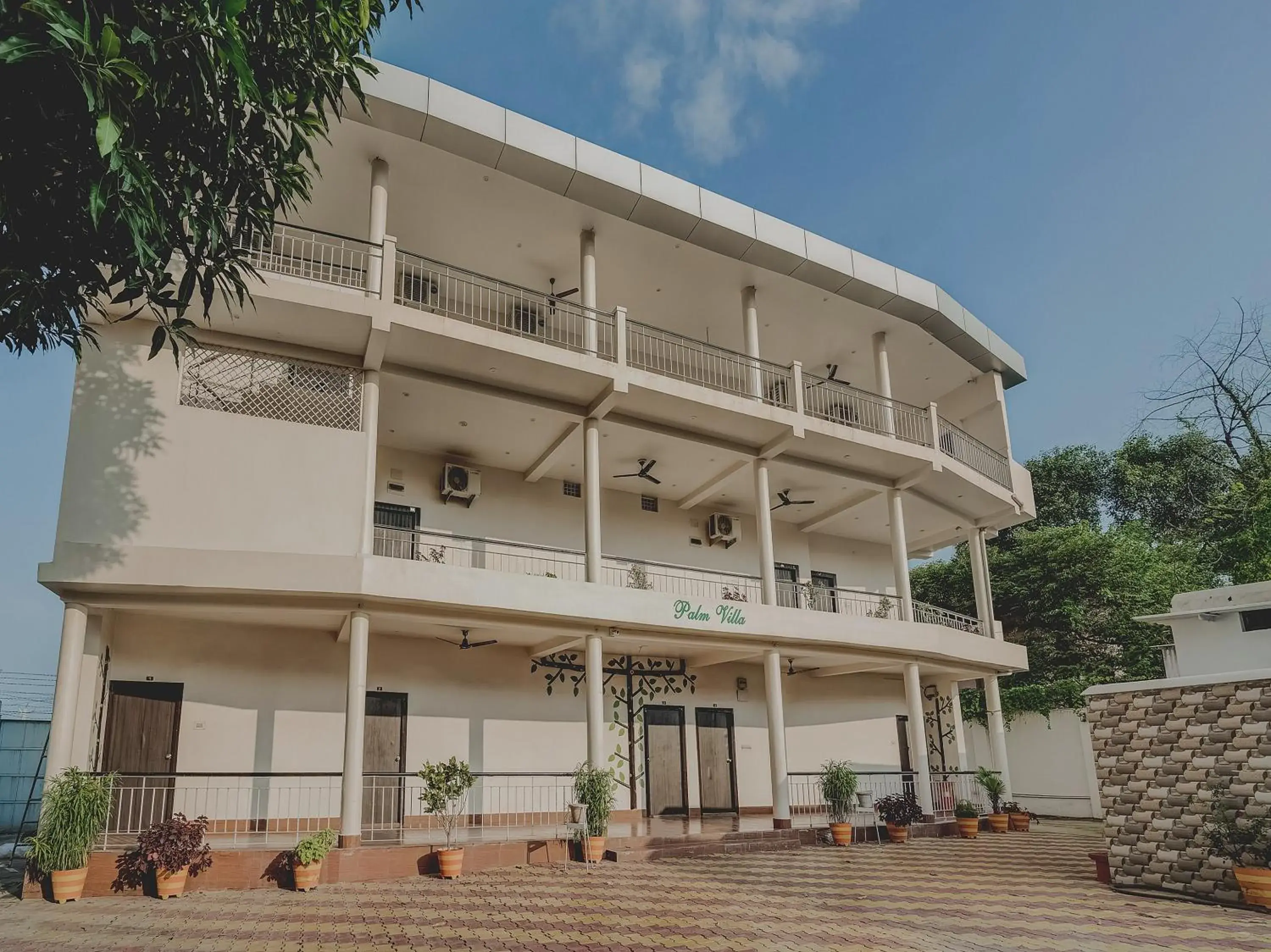 Facade/entrance in Super Capital O Gulmohar Marriage Garden Facade/entrance in Super Capital O Gulmohar Marriage Garden