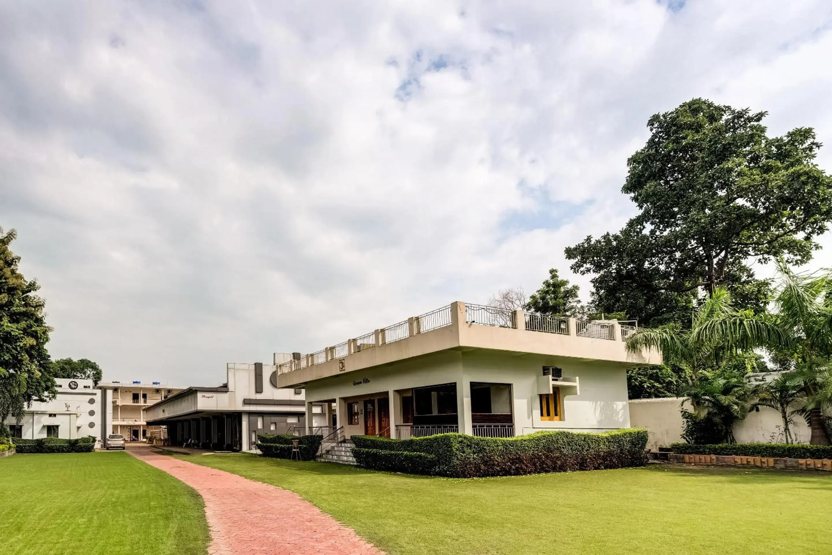 Garden in Super Capital O Gulmohar Marriage Garden Garden in Super Capital O Gulmohar Marriage Garden