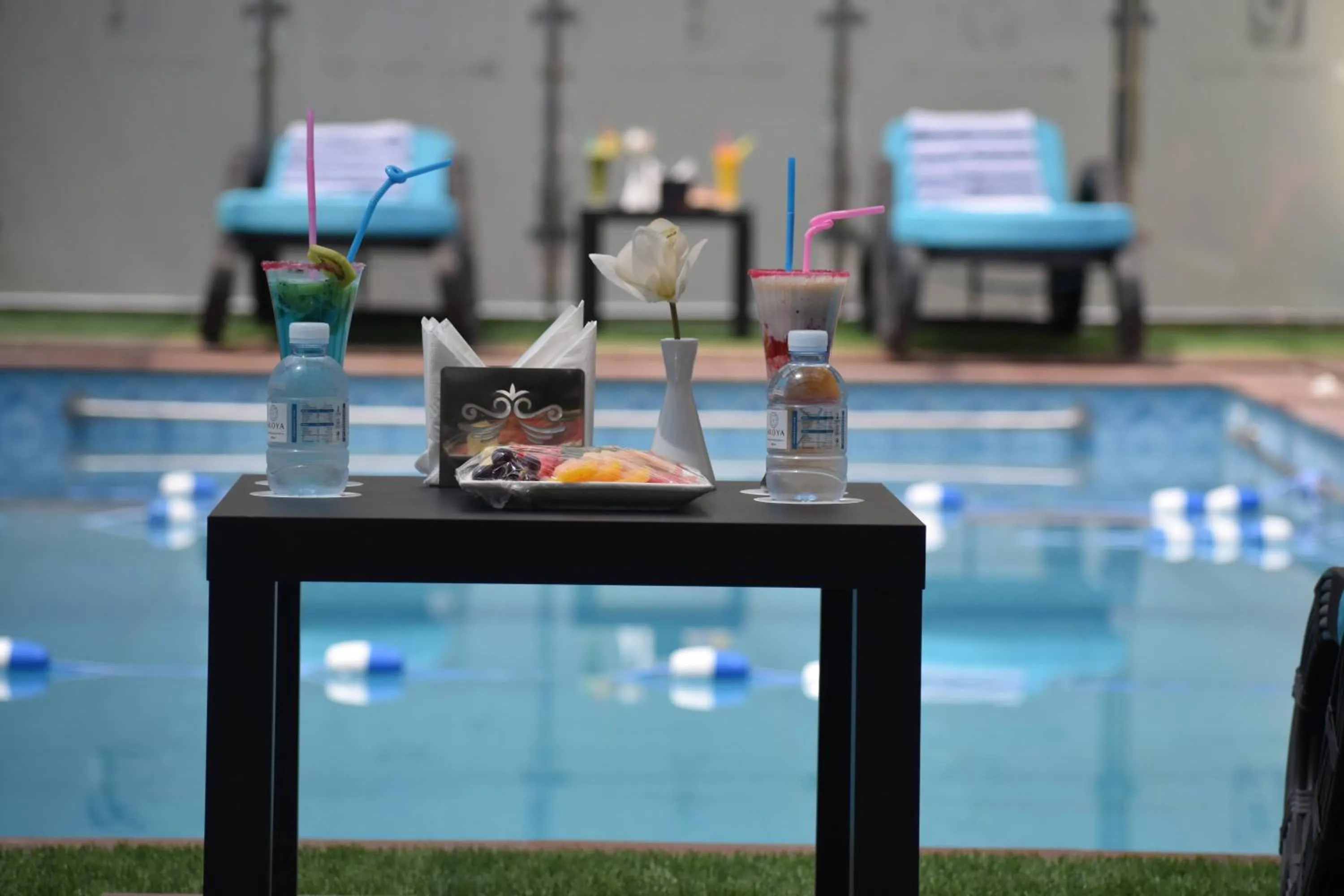Swimming pool in Jeddah Oasis Hotel