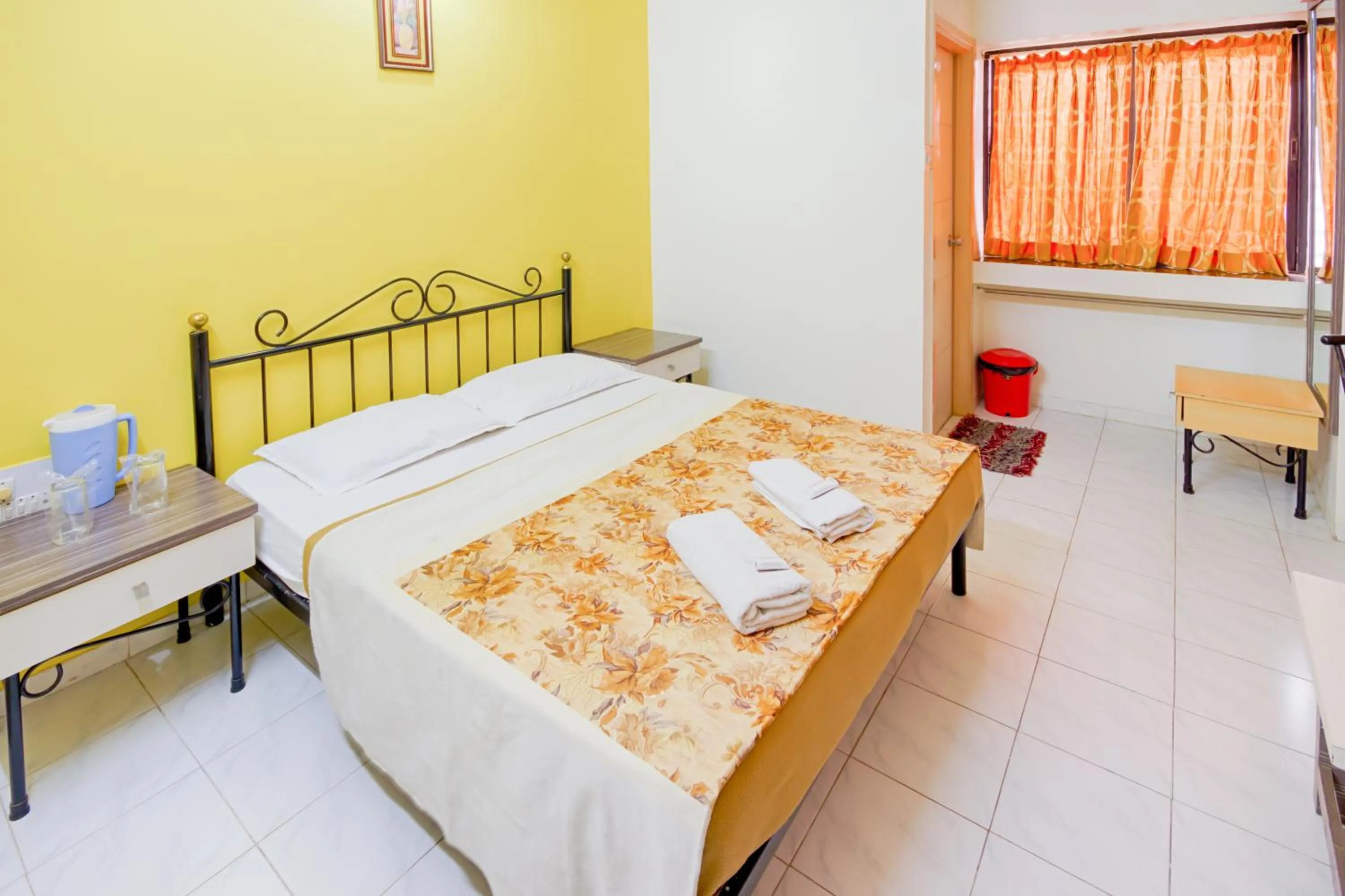 Bed in Hotel Grand Ashwin