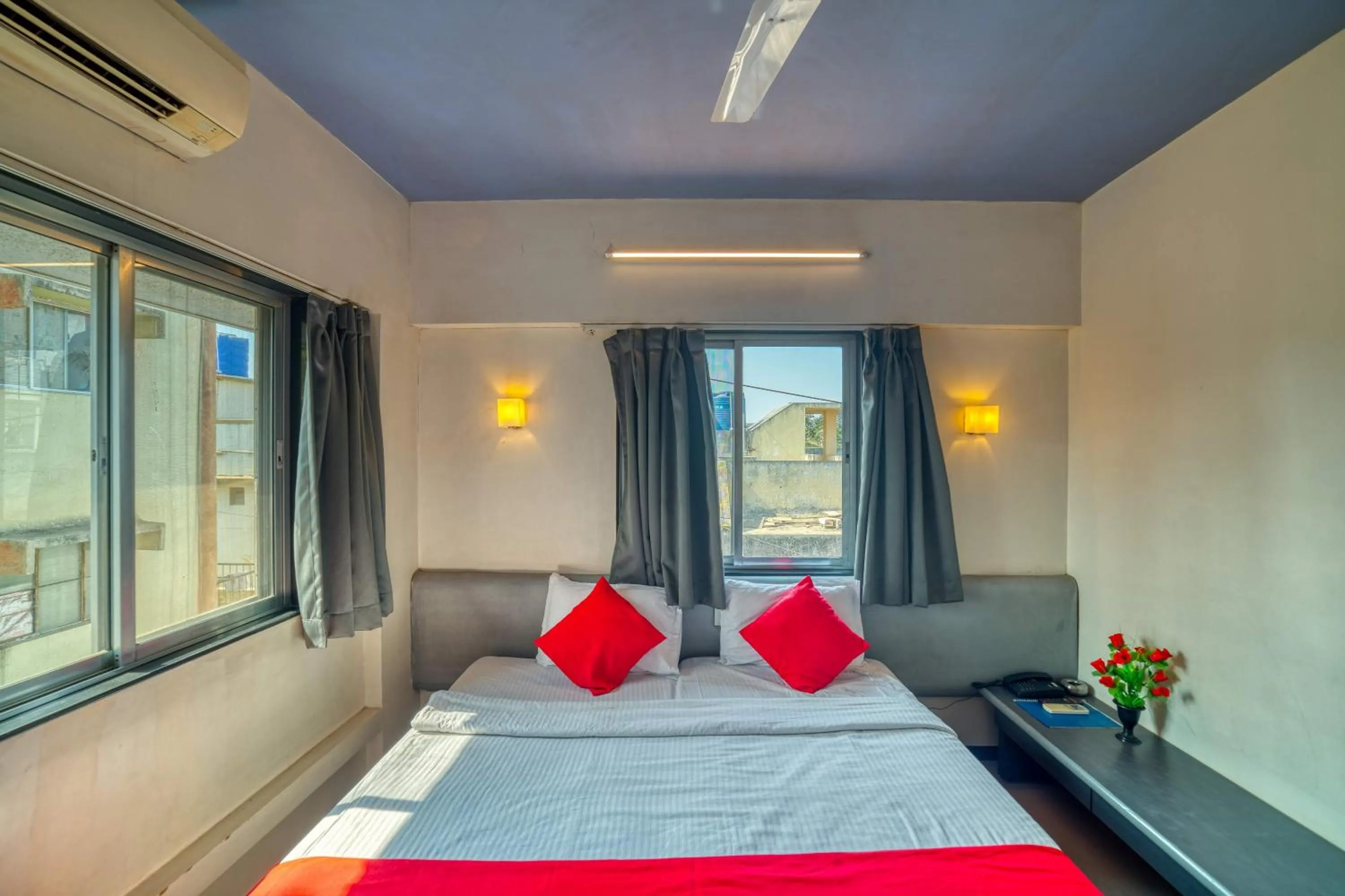 Photo of the whole room, Bed in Hotel Grand Ashwin