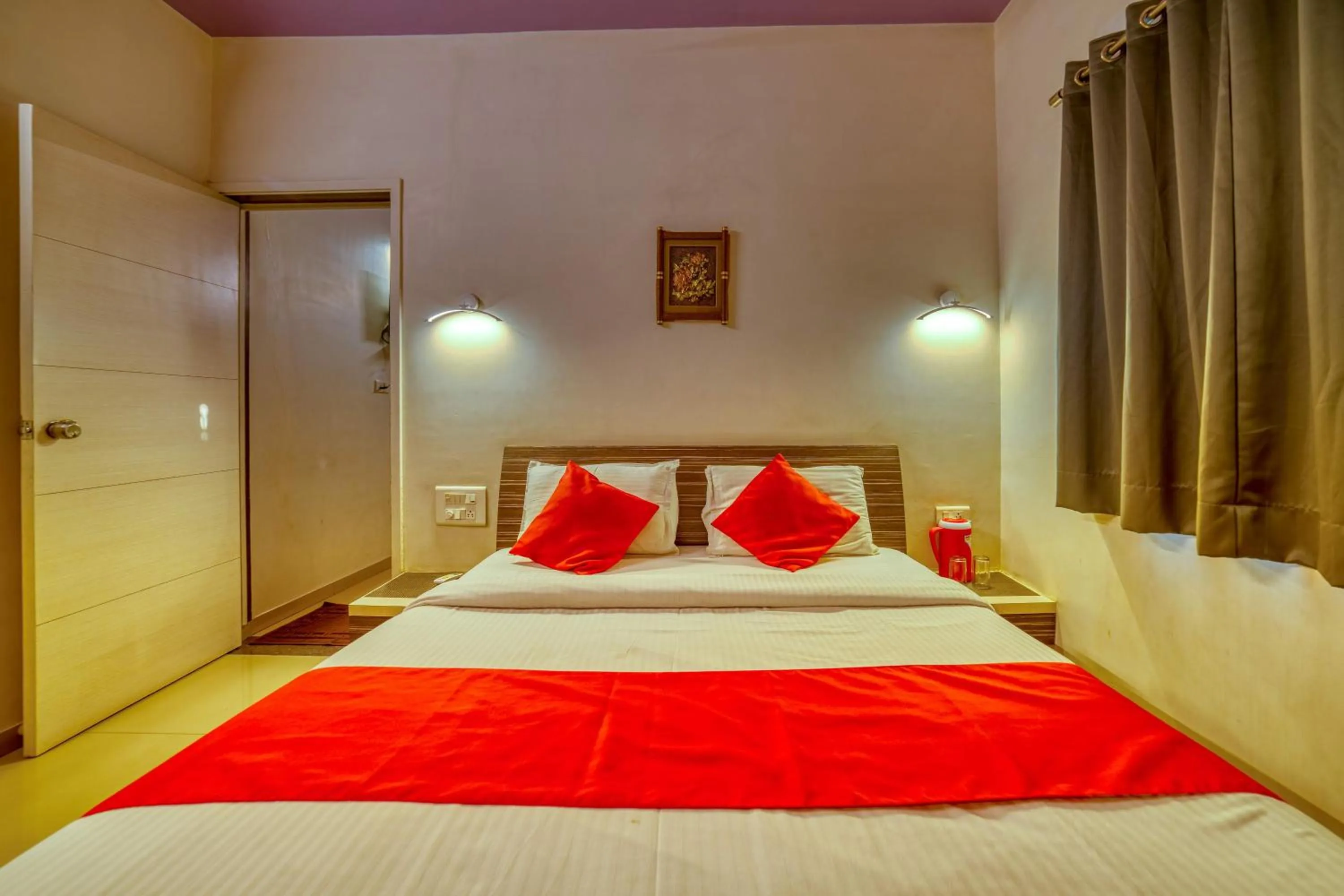 Bedroom, Bed in Hotel Grand Ashwin